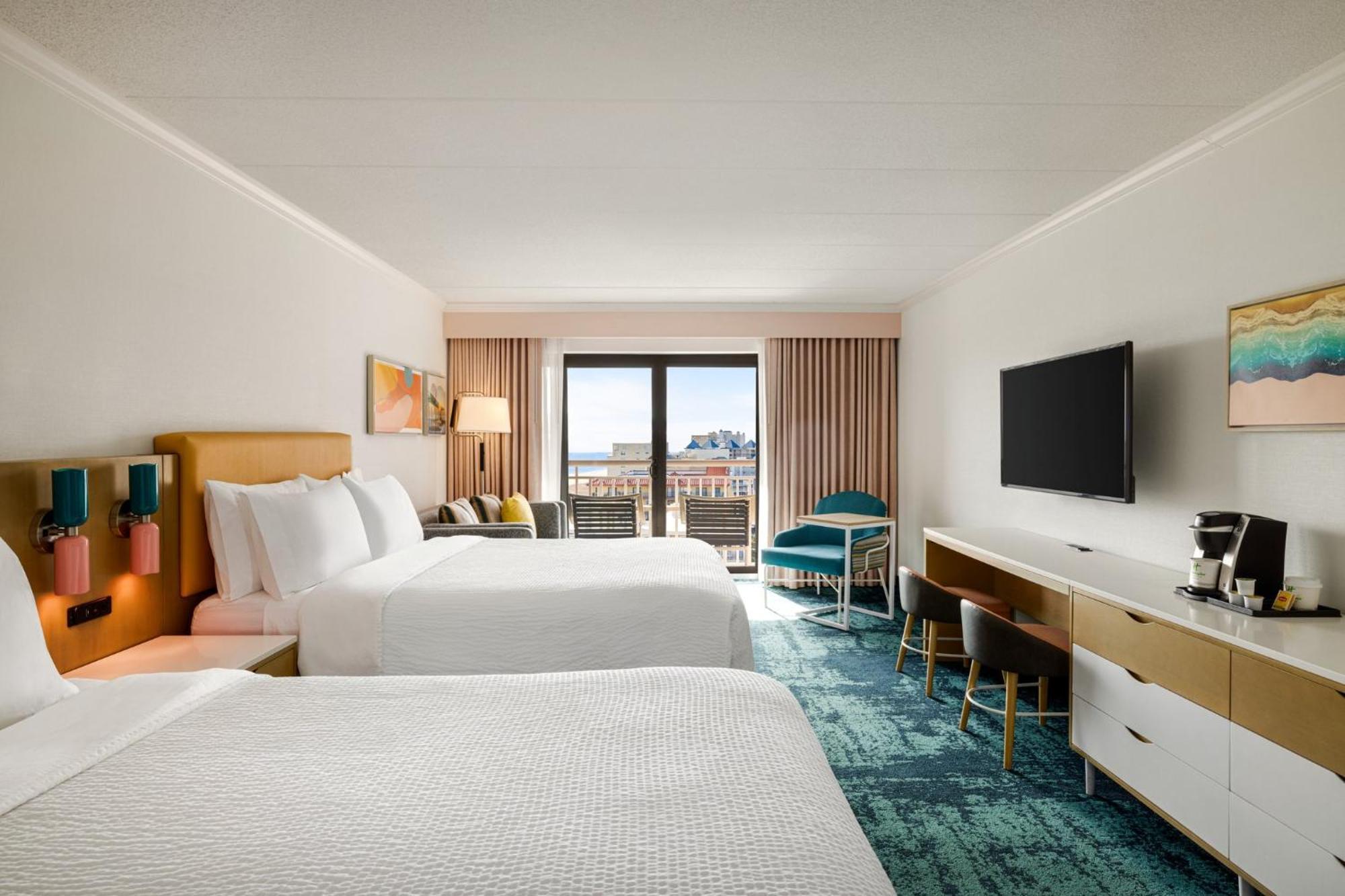 Queen Suite Two Queen Beds City View Communications Accessible