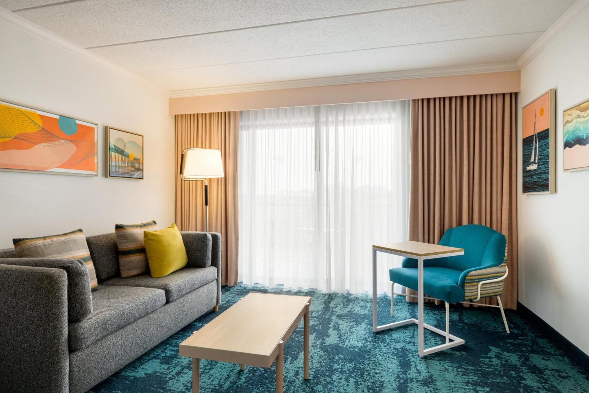 Queen Suite Two Queen Beds City View Communications Accessible