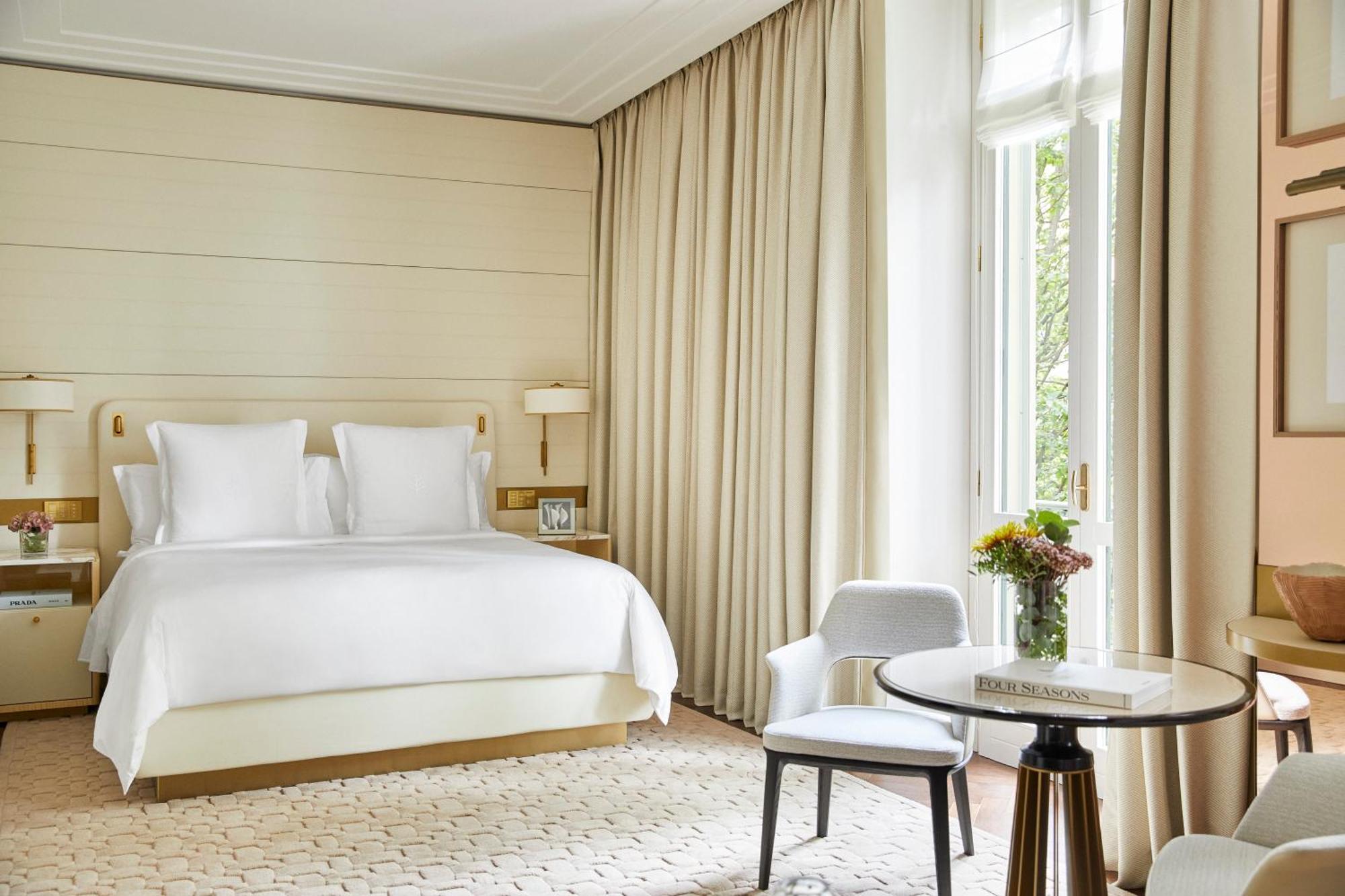 Premium King Room Garden View,1664665975:JPEG