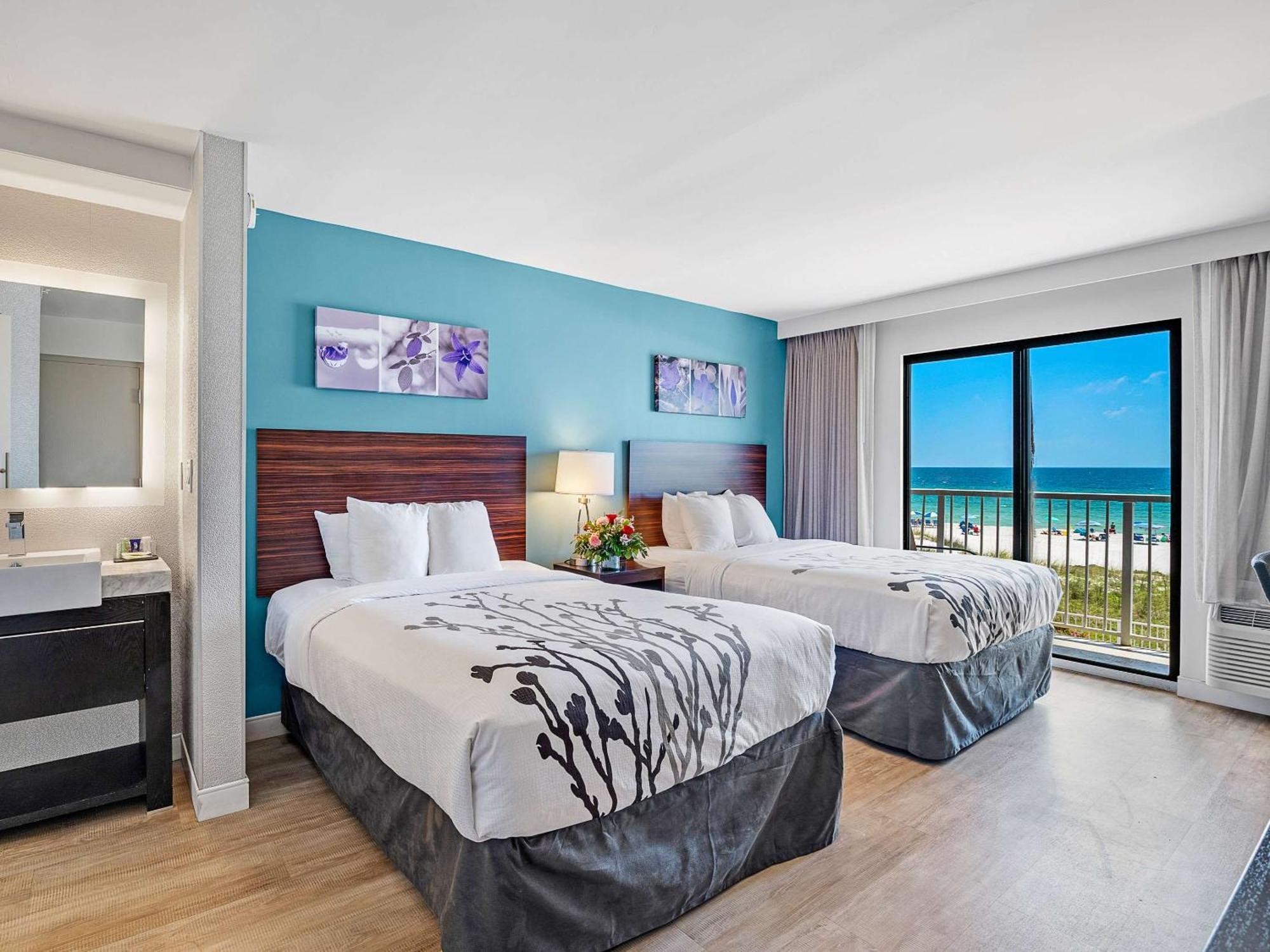 Standard Room with Two Double Beds and Gulf View