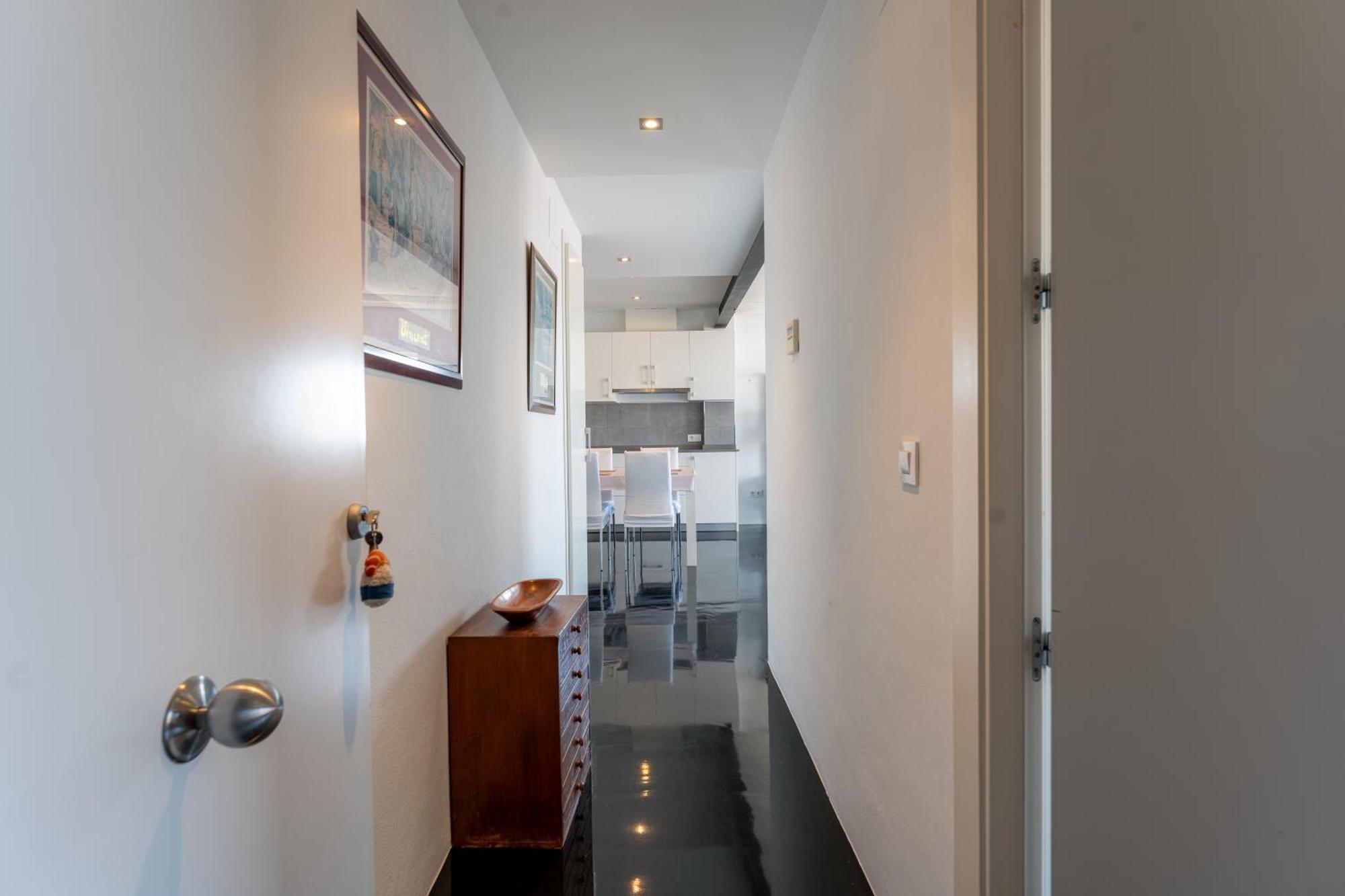 Two-Bedroom Apartment Balcony Sea View,1661671204:JPEG