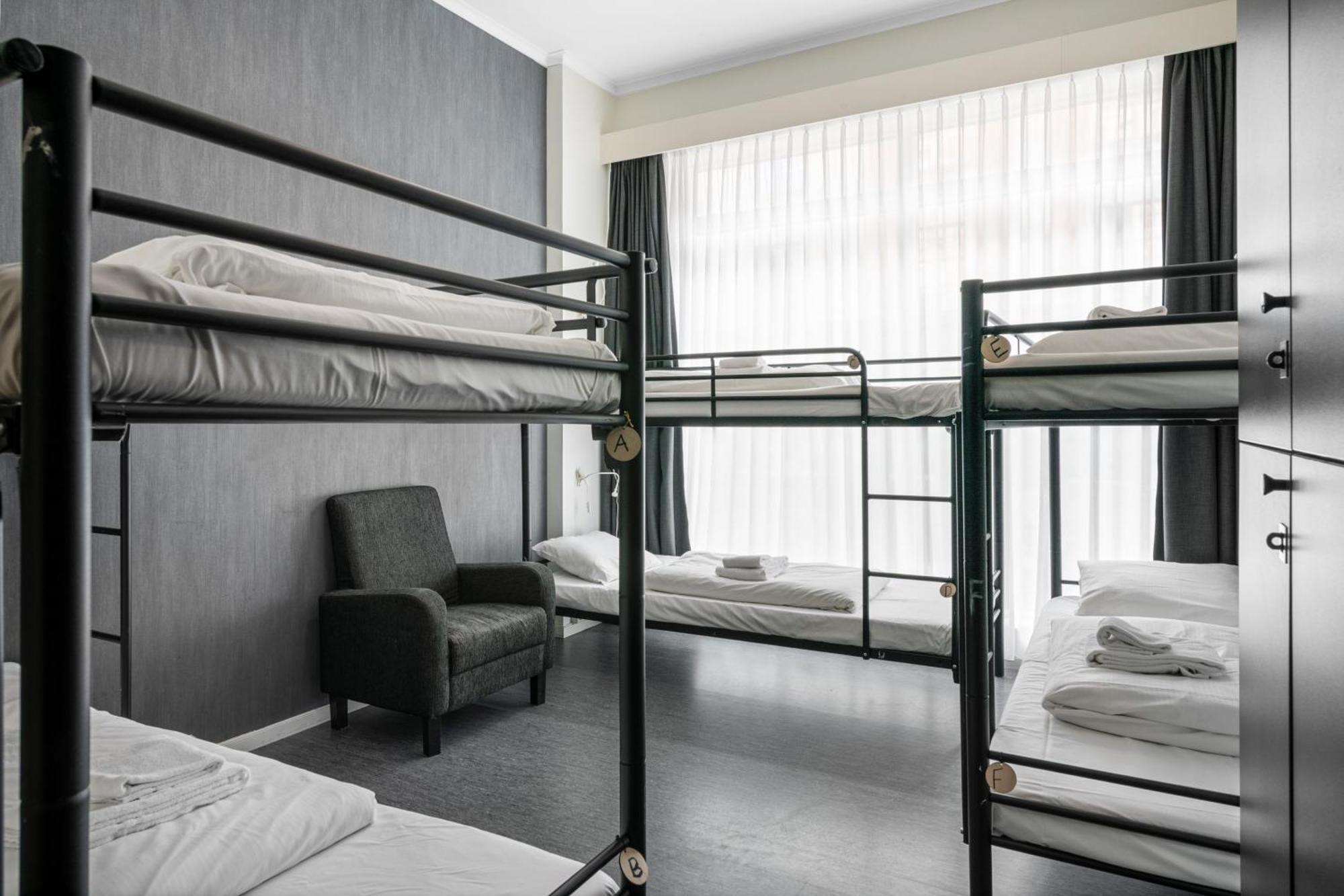 Bed 6-Bed Mixed Dormitory Room
