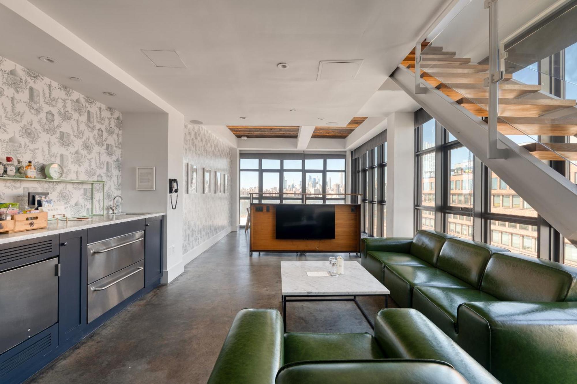 North 8th Loft Skyline View Terrace