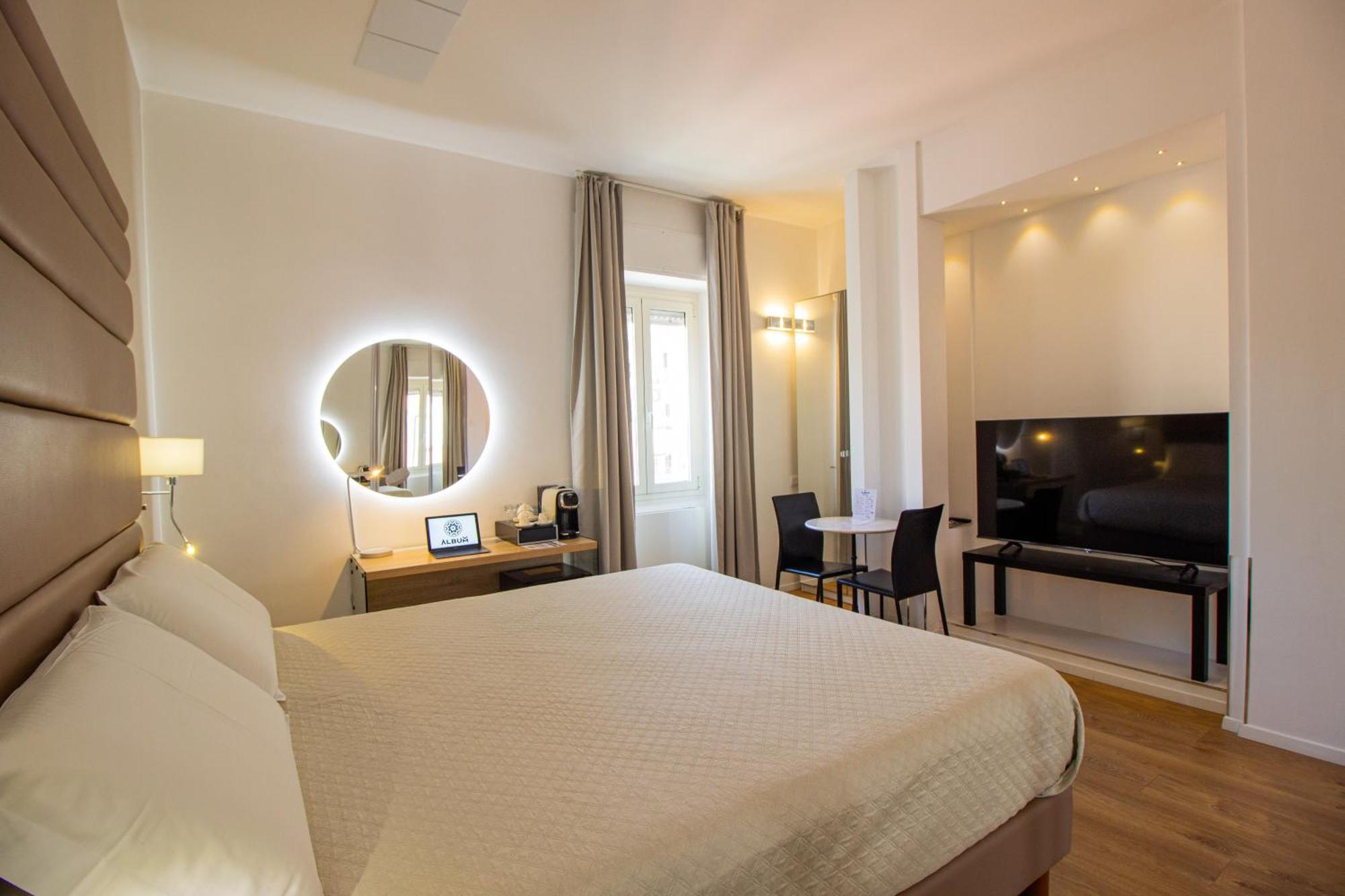 Superior King Room