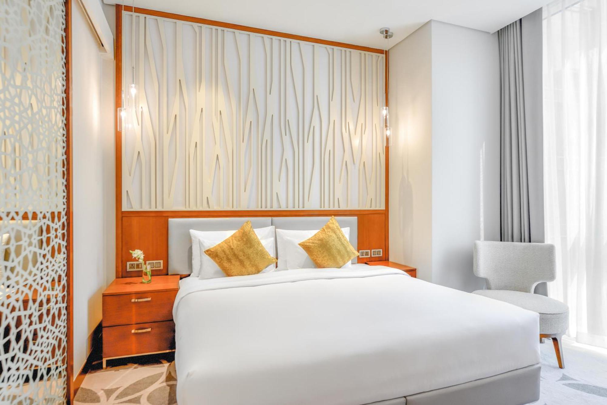 Deluxe Suite 