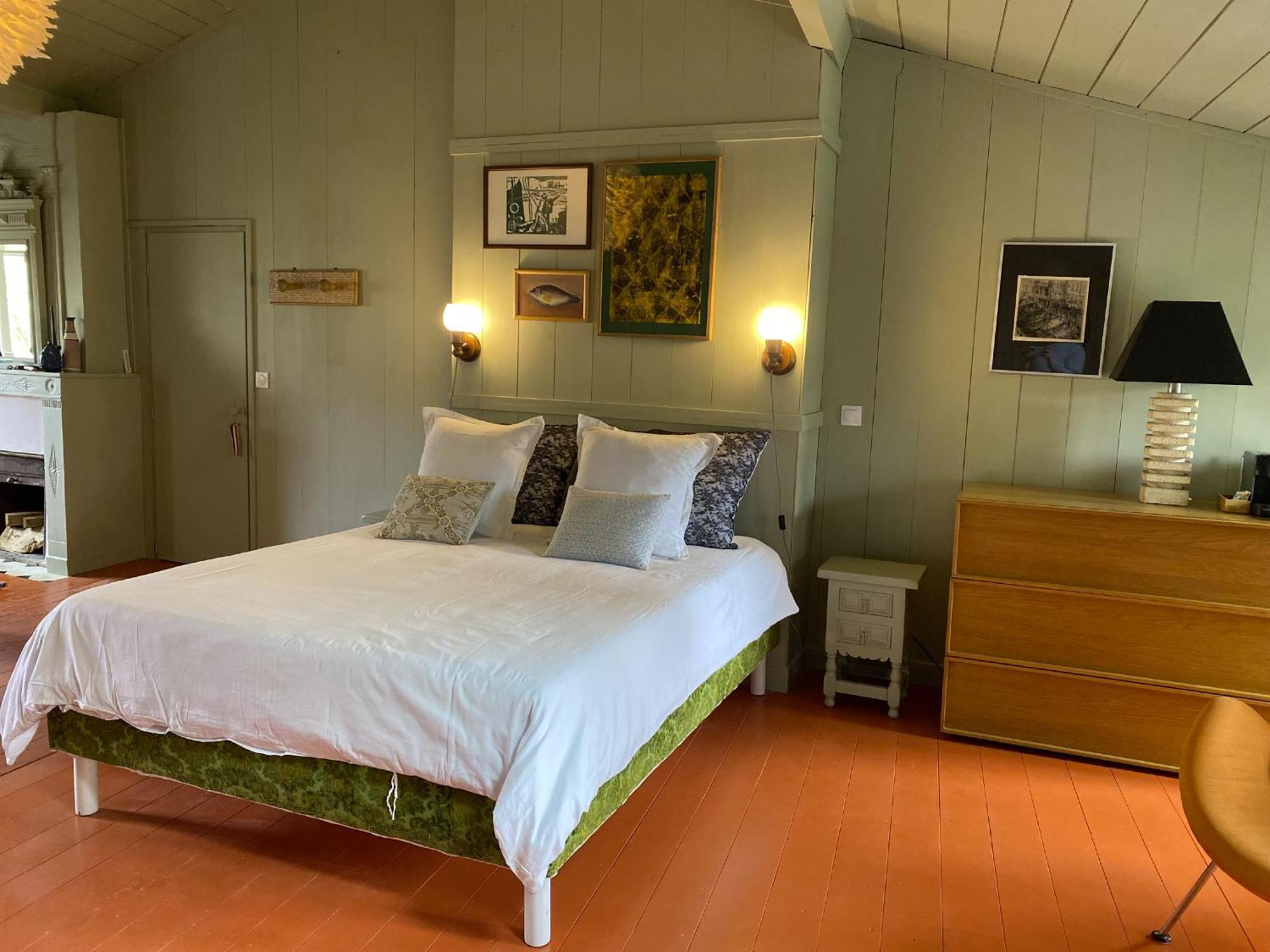 Double Room,1770060005:JPEG