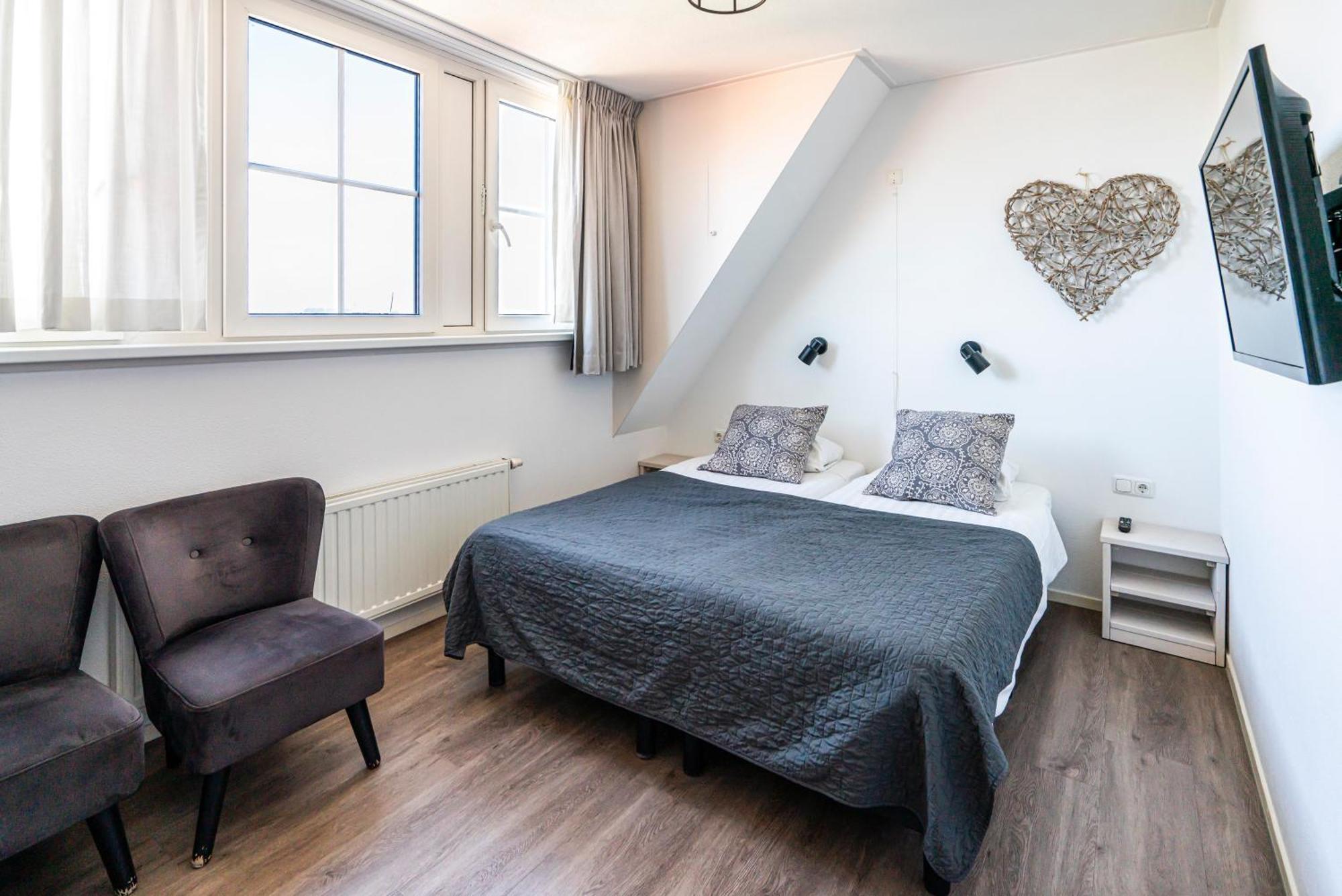 Twin Room Shared Balcony Second Floor