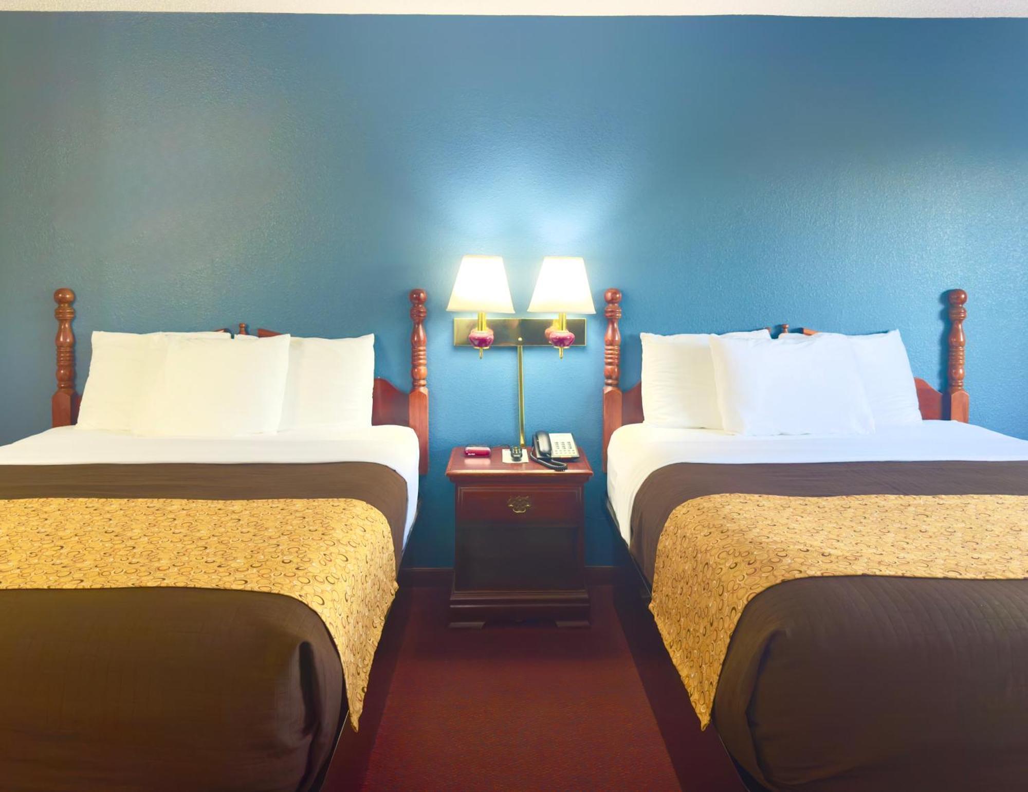 Queen Room Two Queen Beds