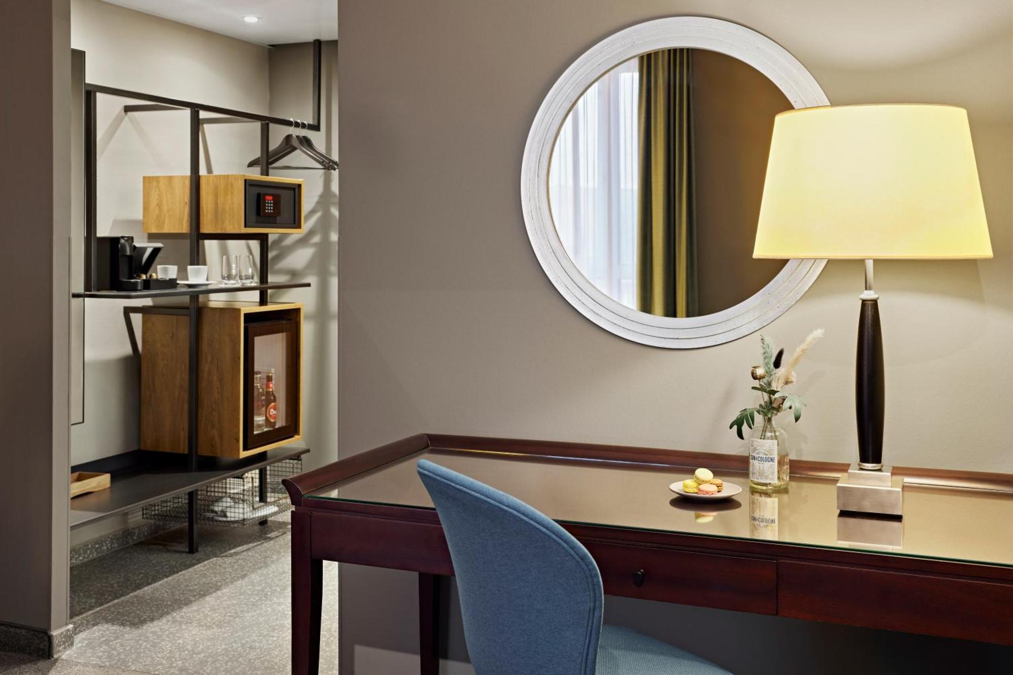 Premium King Room