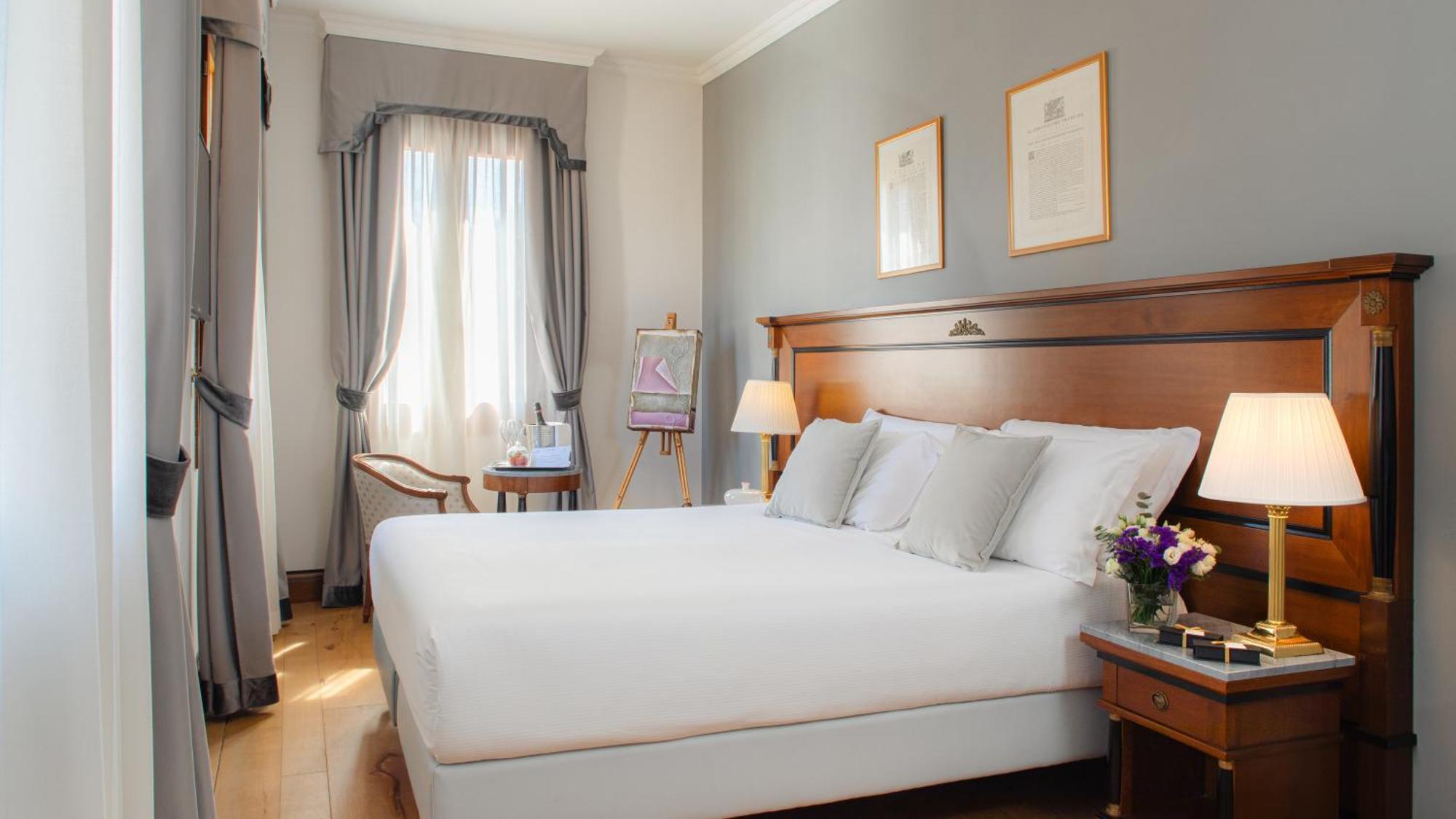 Deluxe Double or Twin Room