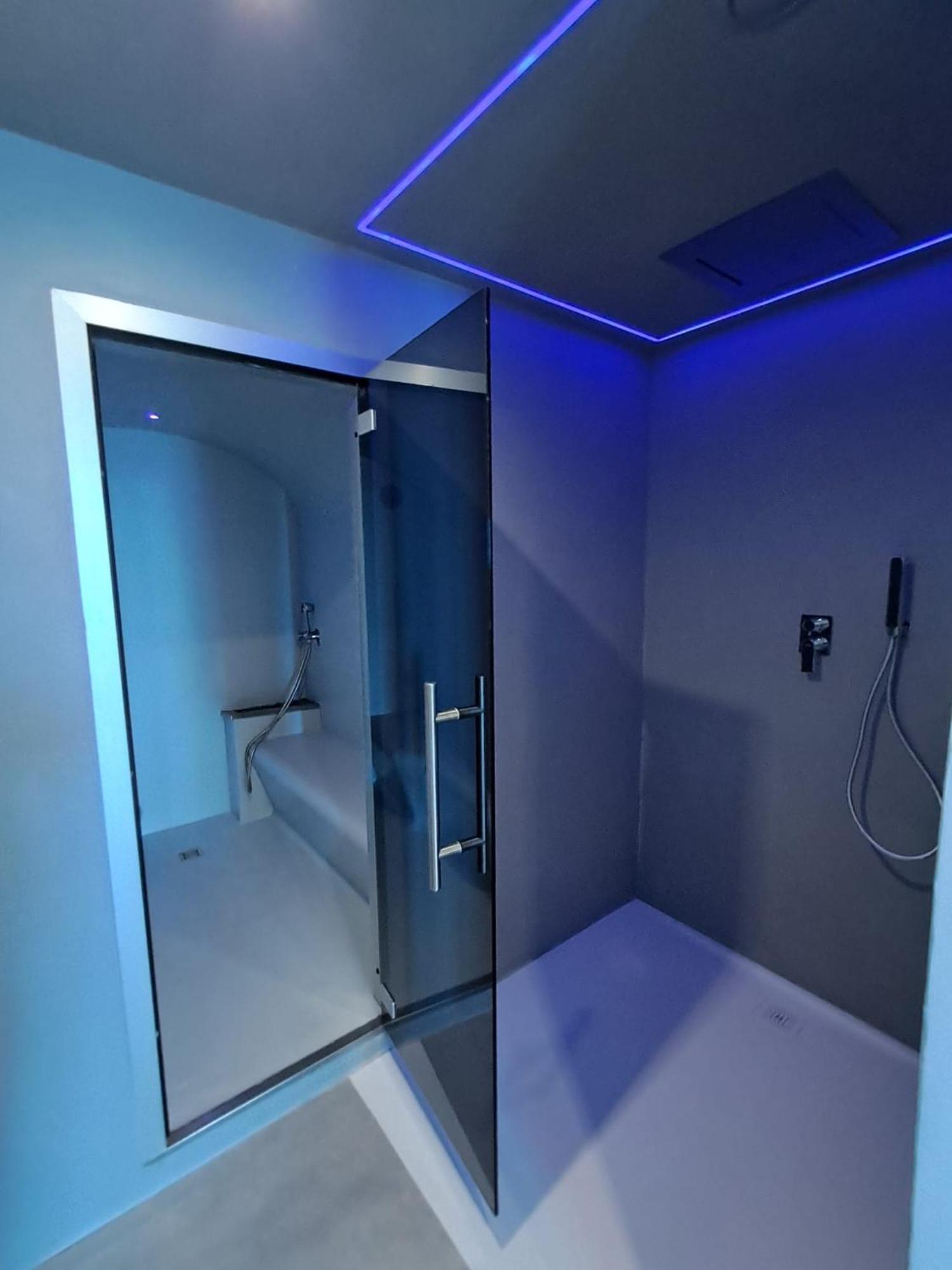 Queen Room Private Spa & View