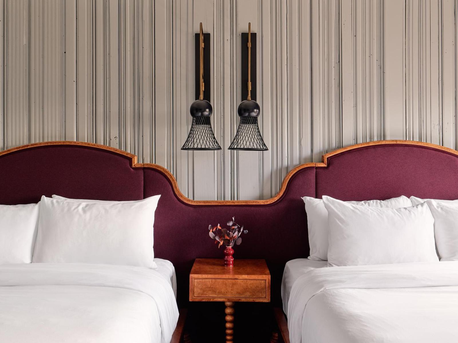 Standard Queen Room