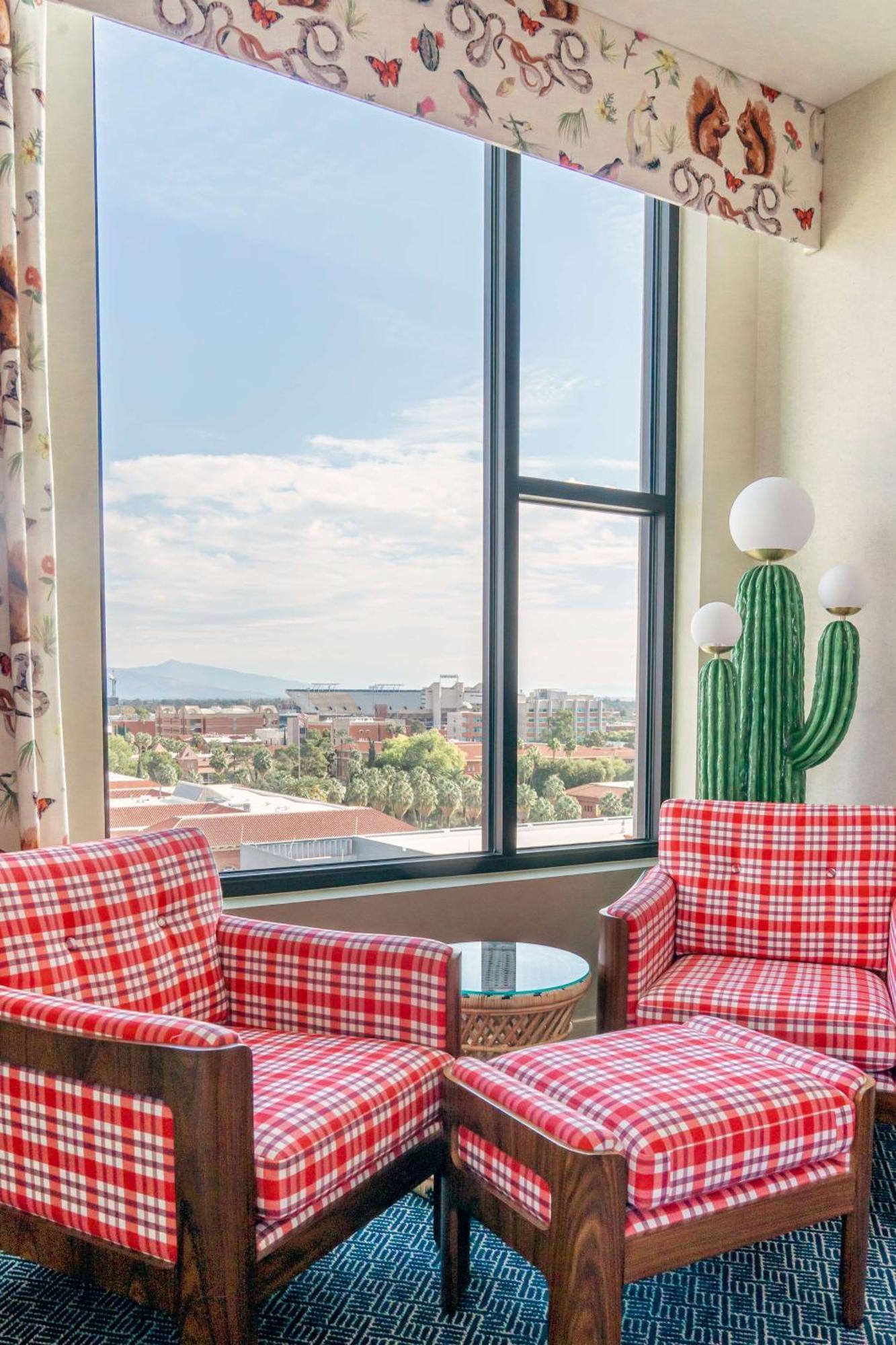 King Room Mountain View