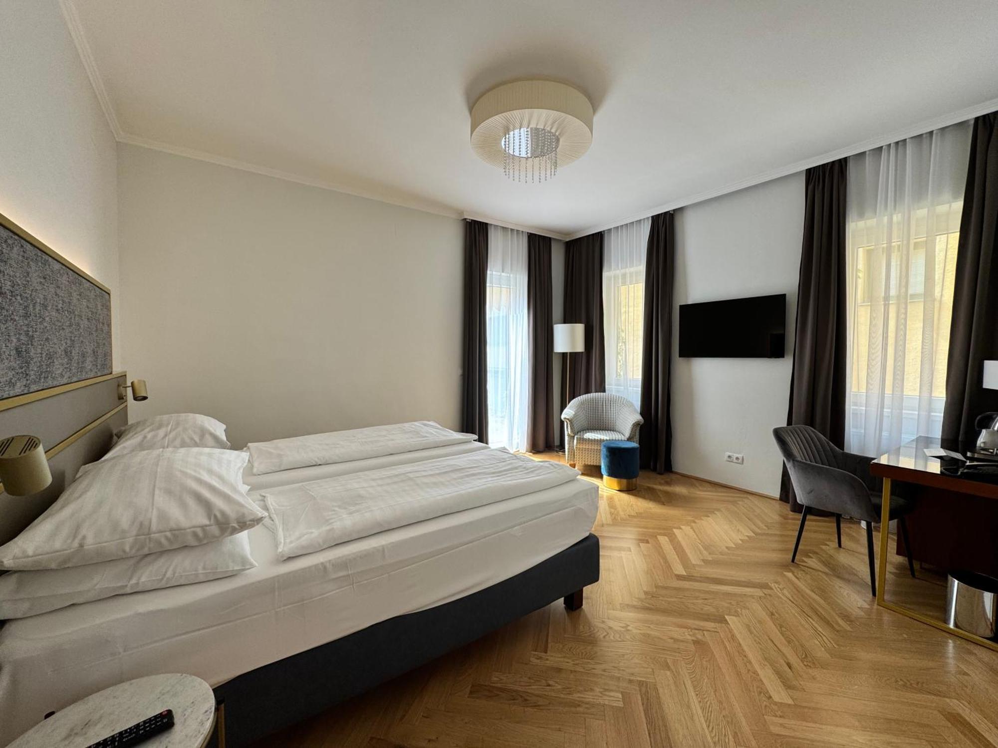 Deluxe Room Double or Twin