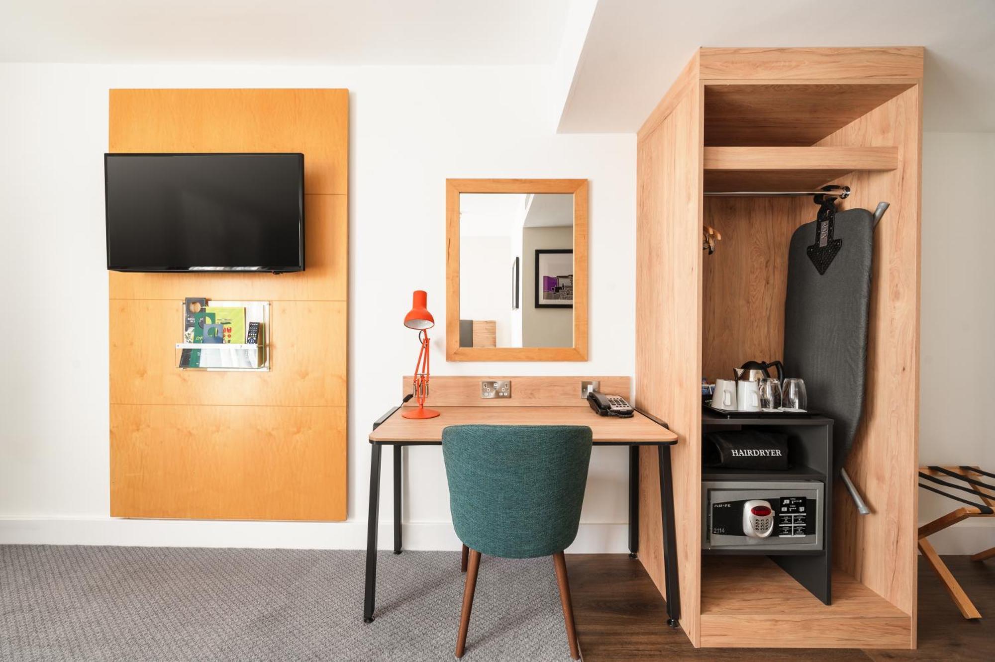 Standard King Room