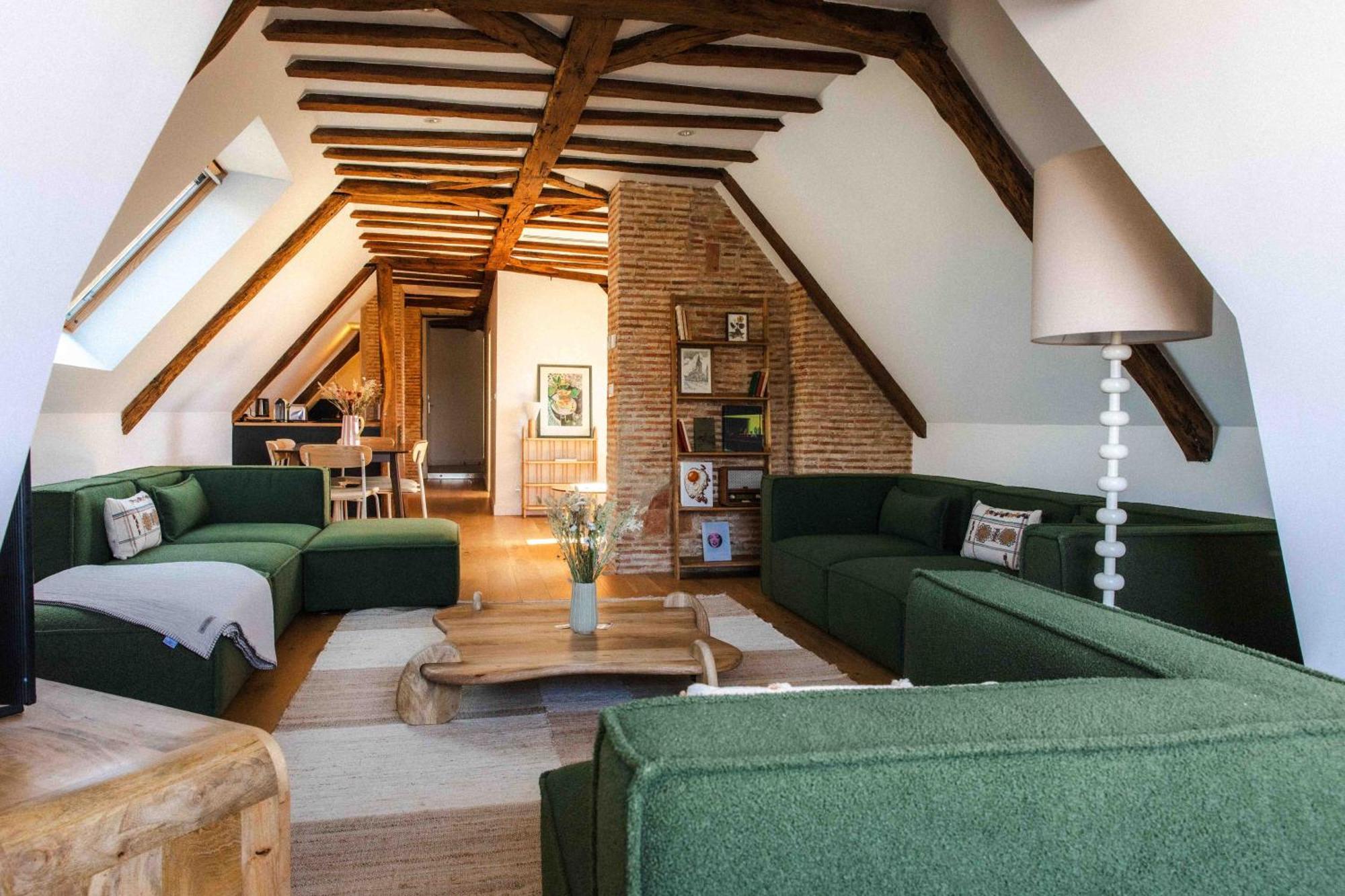 Two-Bedroom Apartment,1638478040:JPEG