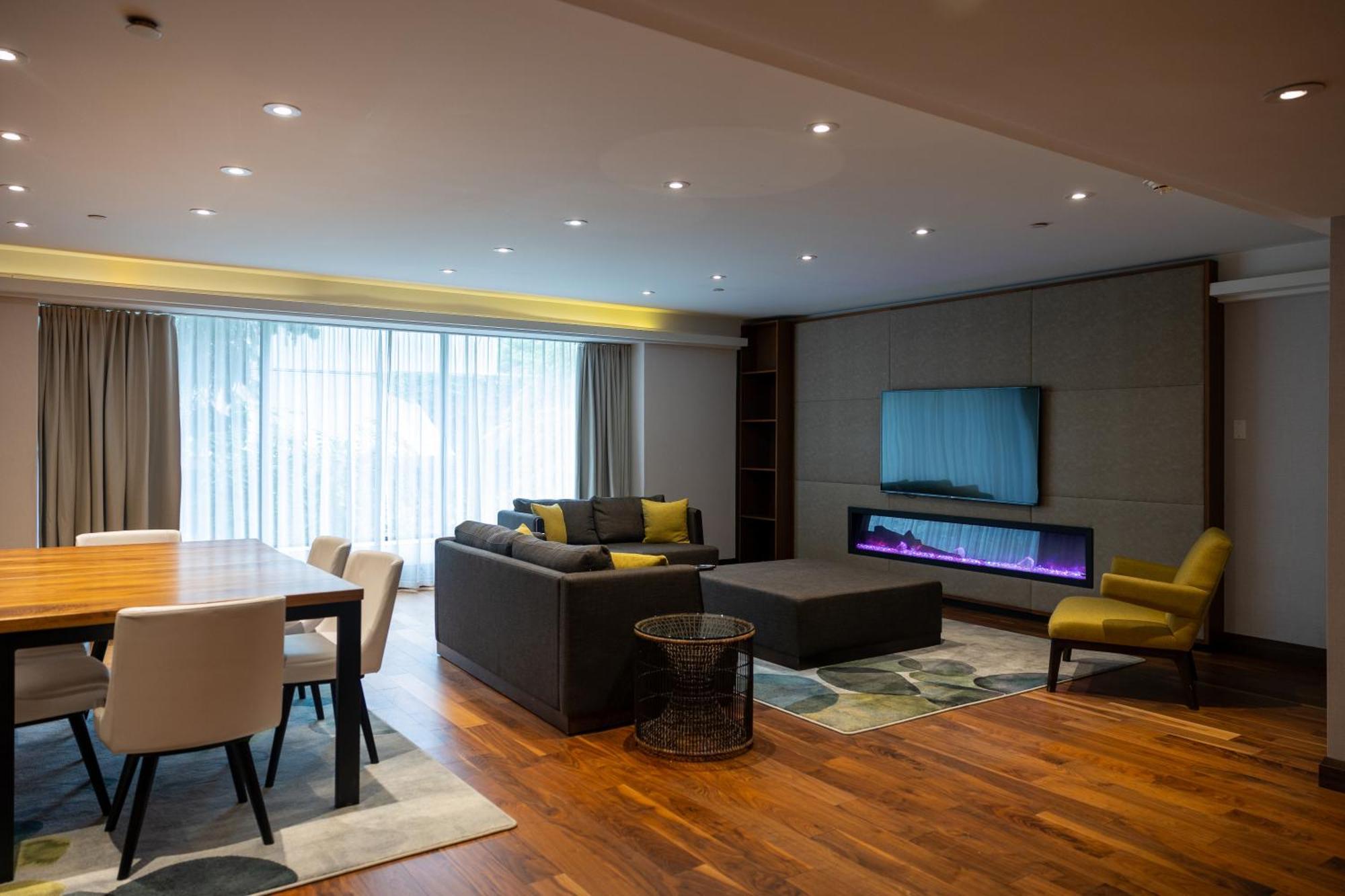 Bi-level Presidential Suite,1662979930:JPEG