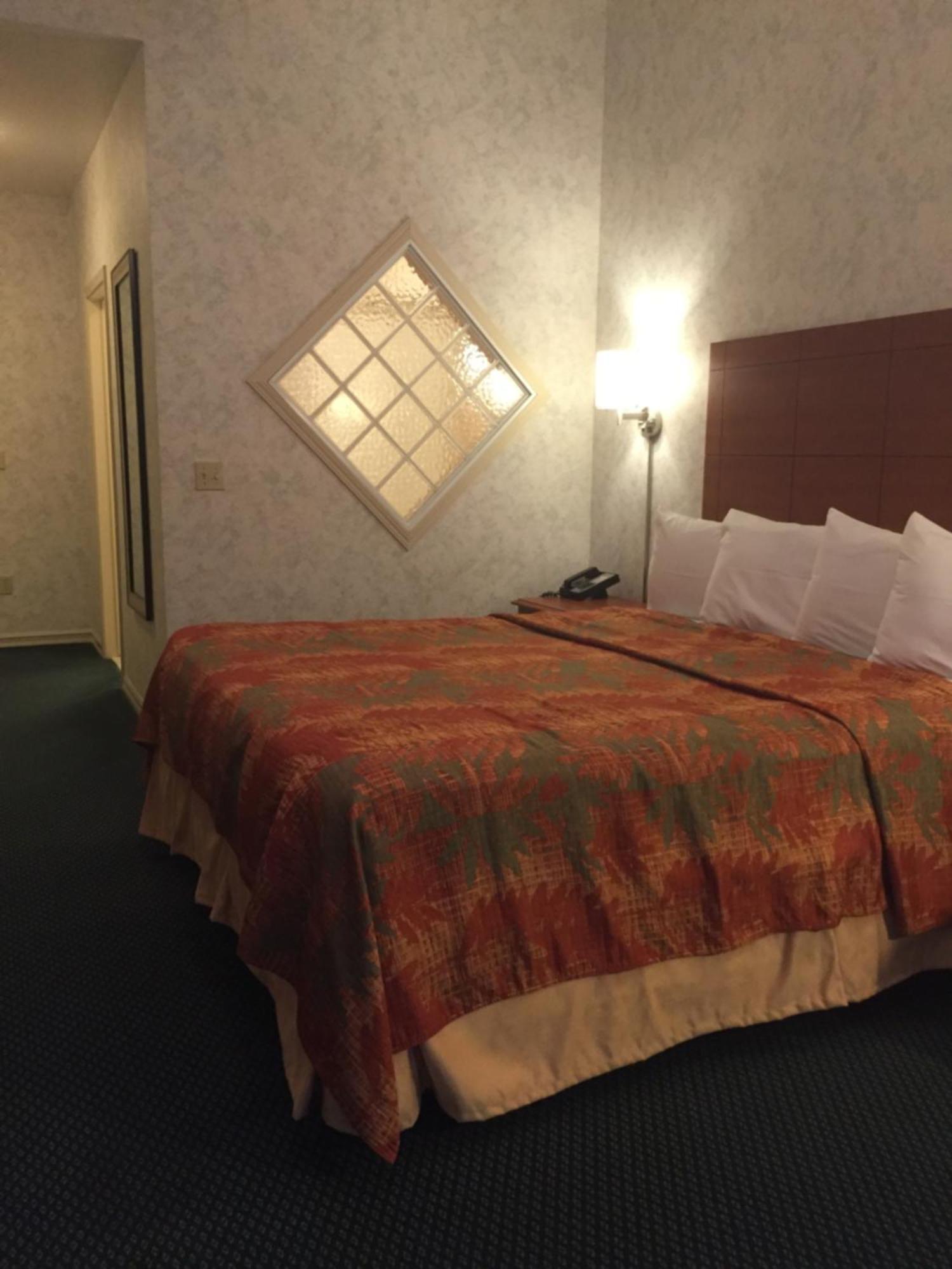 Luxury King Room