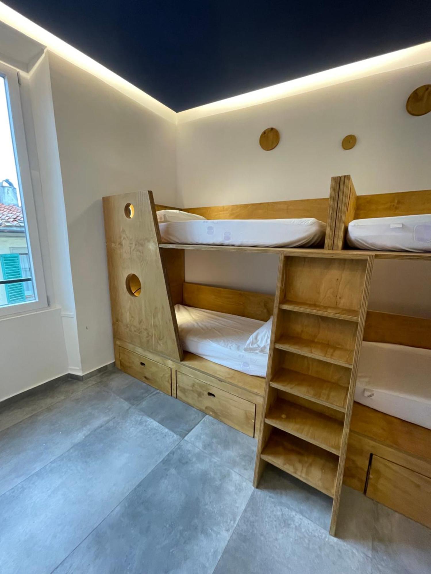 Bed 4-Bed Female Dormitory Room