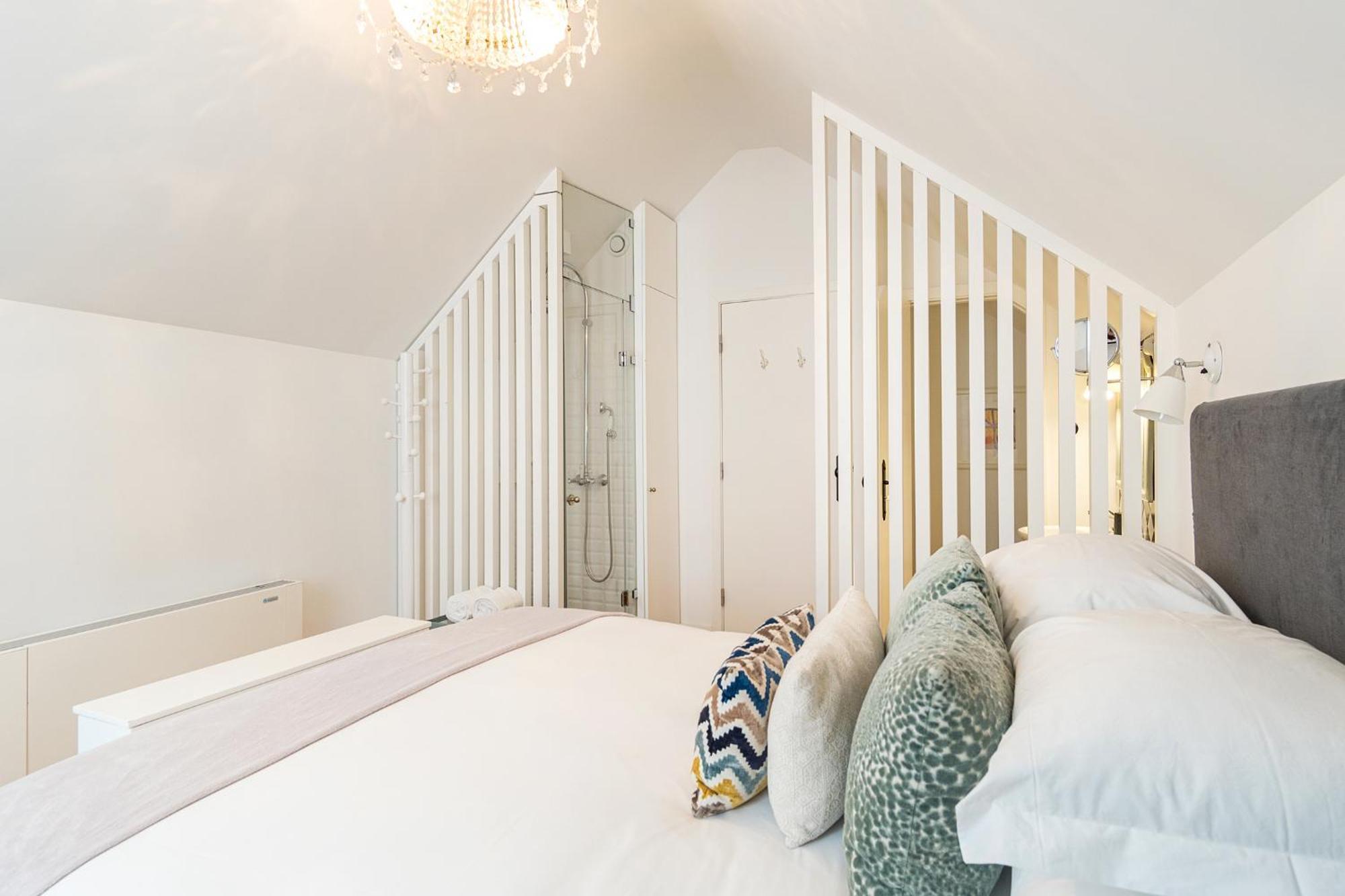 Charm Room