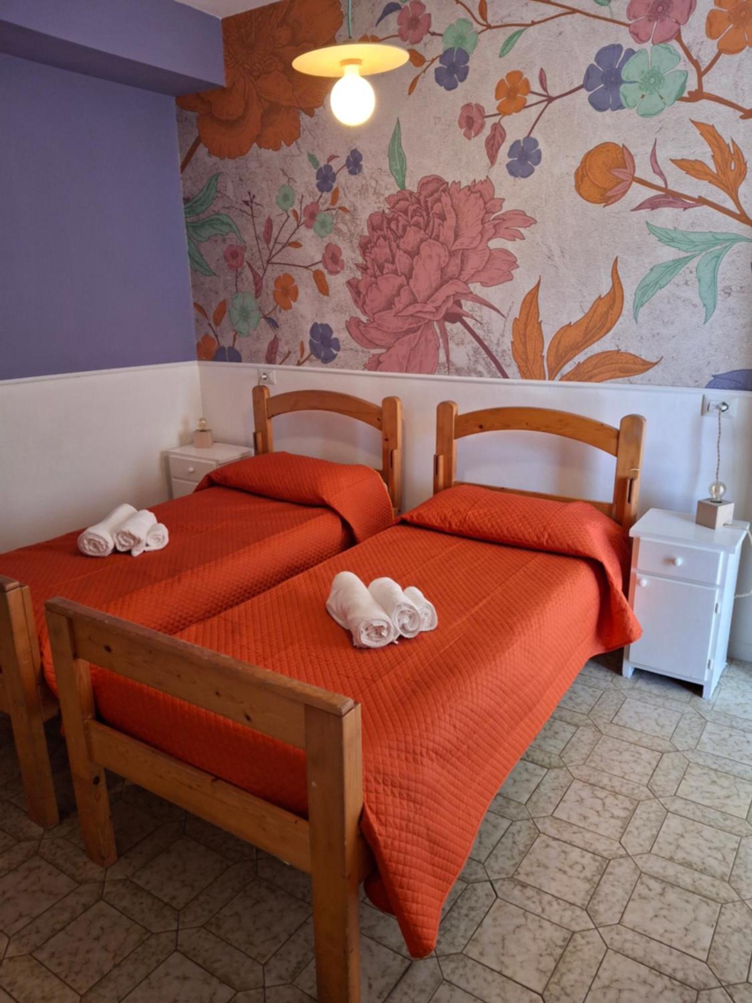 Budget Single Room,1663111272:JPEG