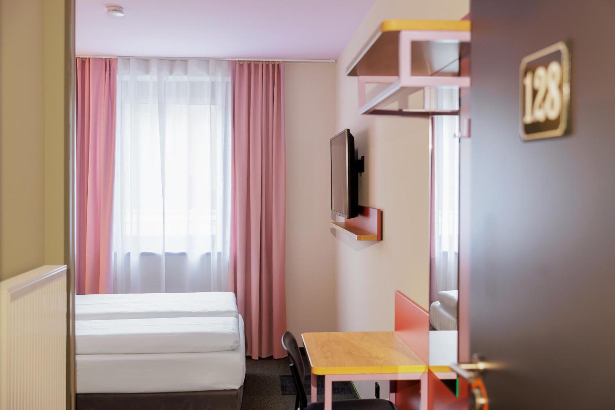 Double Room Basic