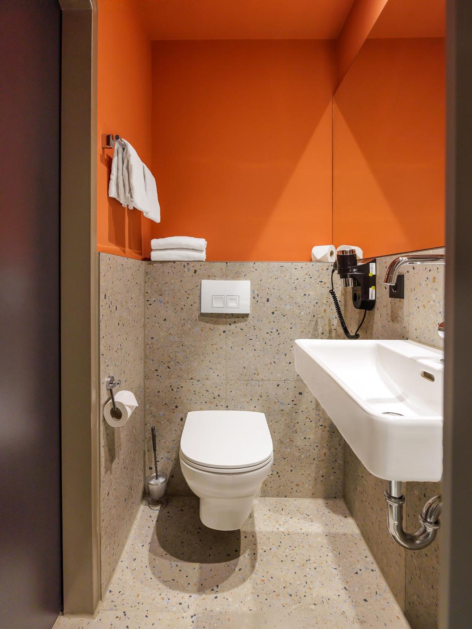 Single Room Basic