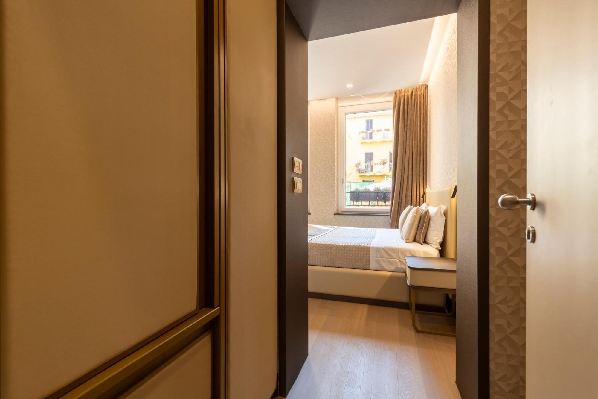 King Suite Spa Bath