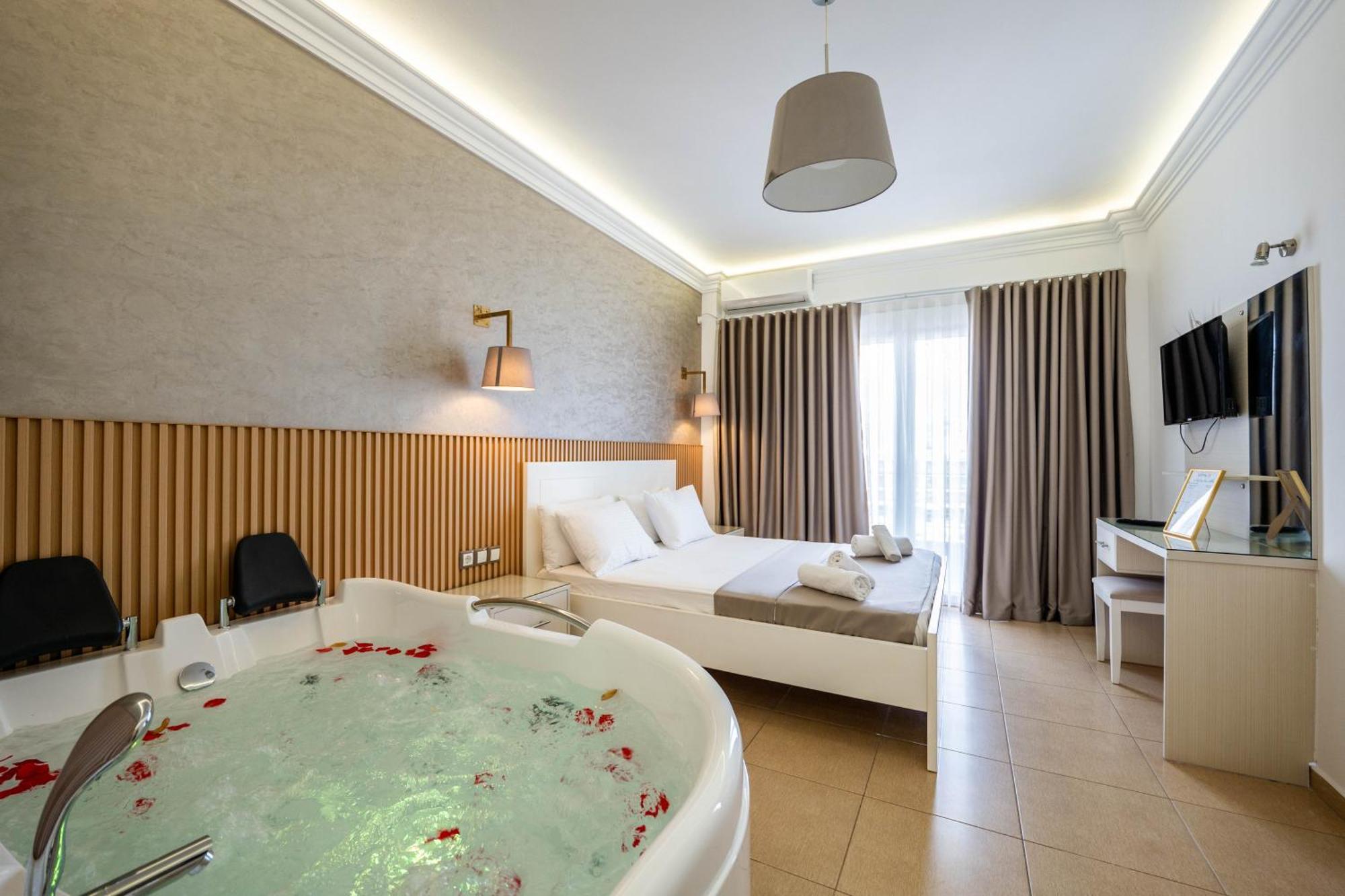 Deluxe Double Room Balcony Sea View Jacuzzi