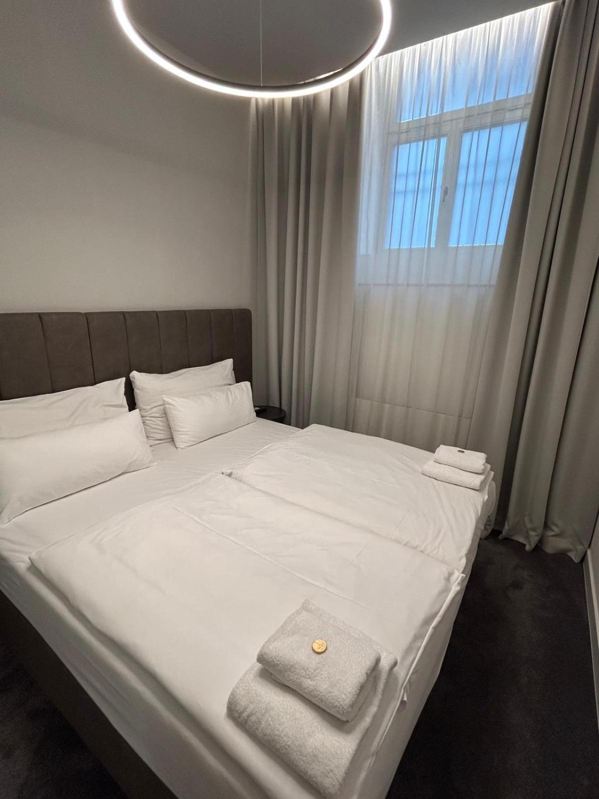 Double Room Lower Ground Floor
