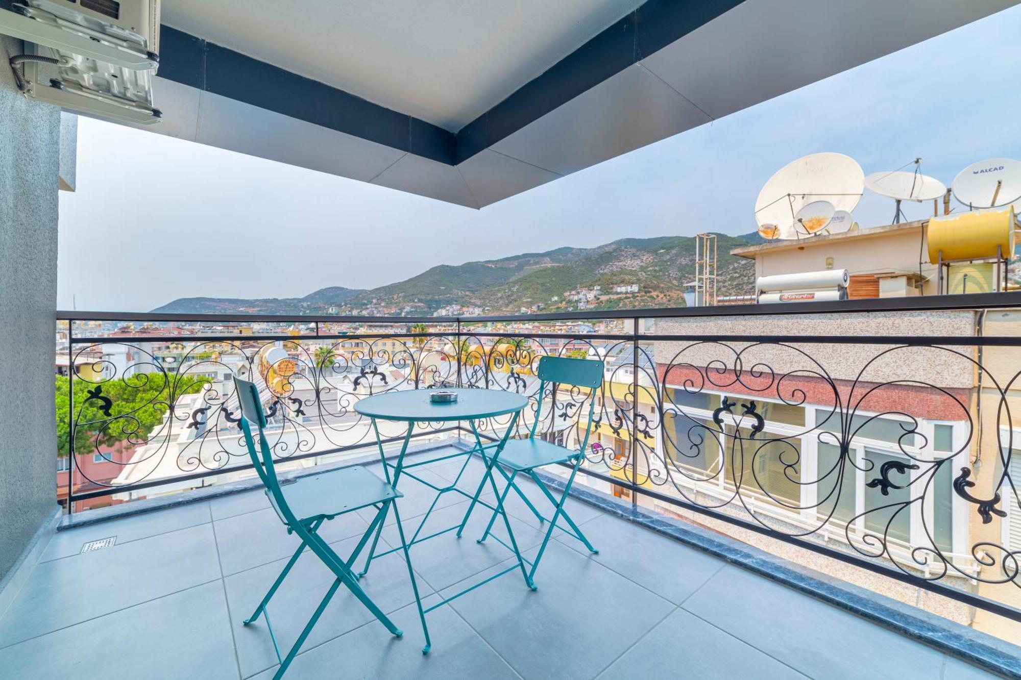 King Room Mountain View