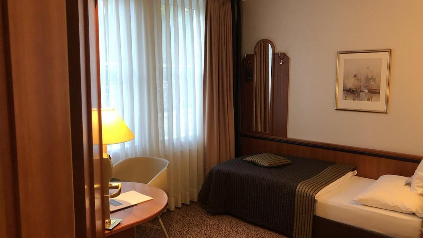 Economy Single Room