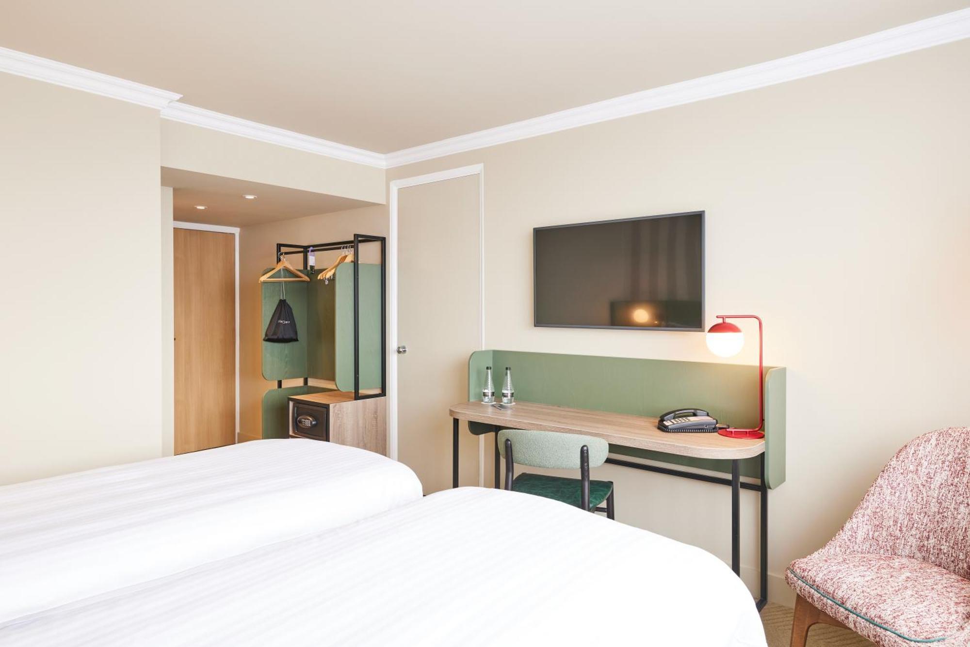 Classic Twin Room
