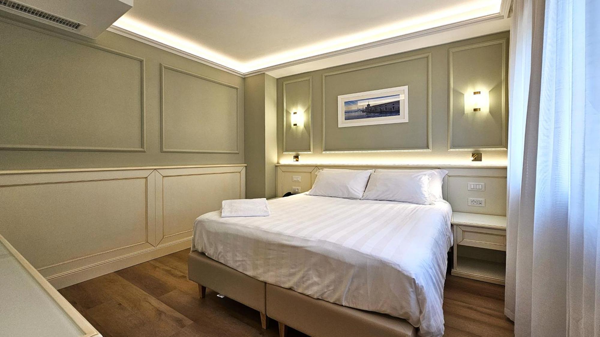 Double or Twin Room,1664649694:JPEG