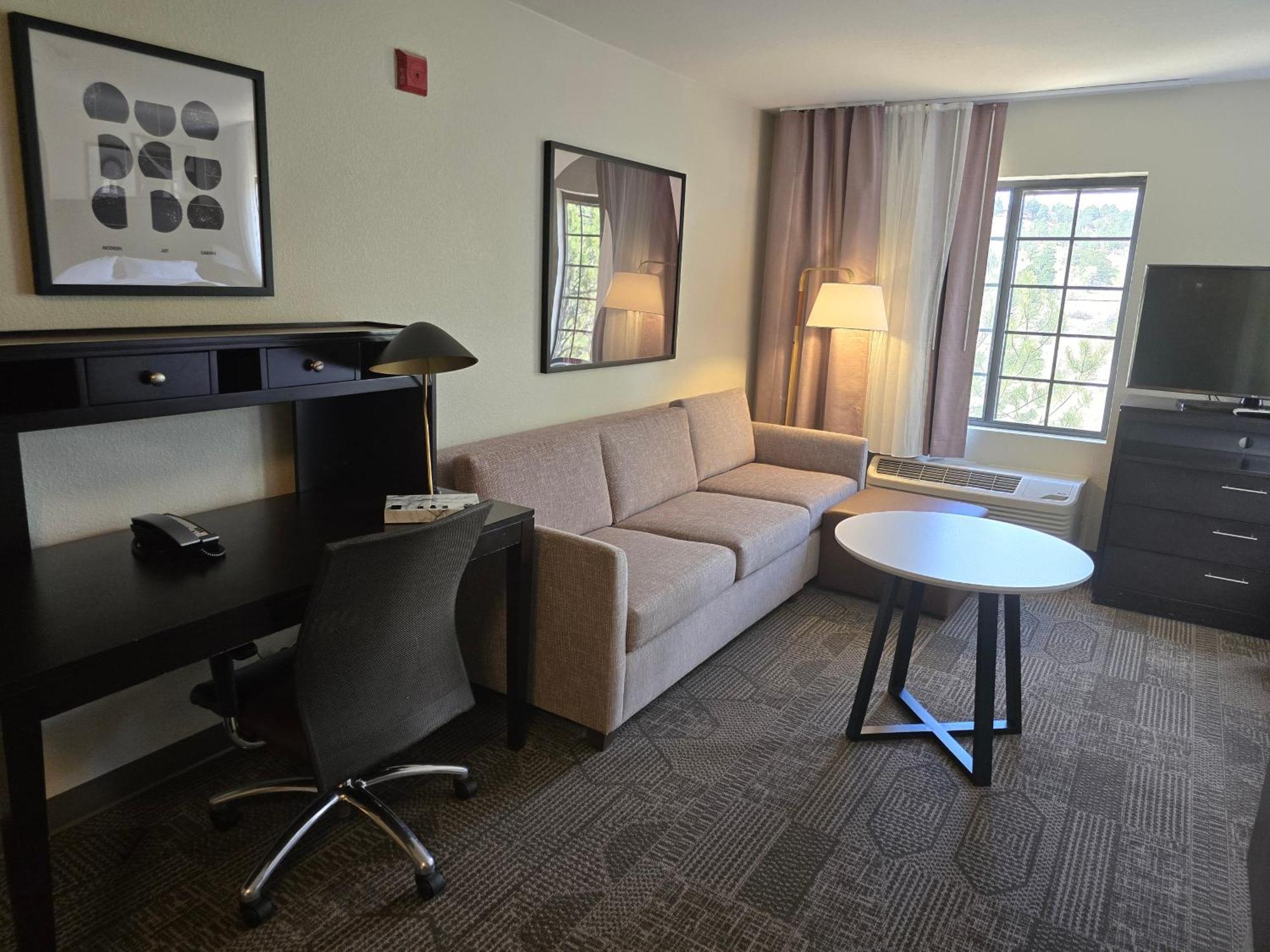 One-Bedroom King Suite,1765862617:JPEG