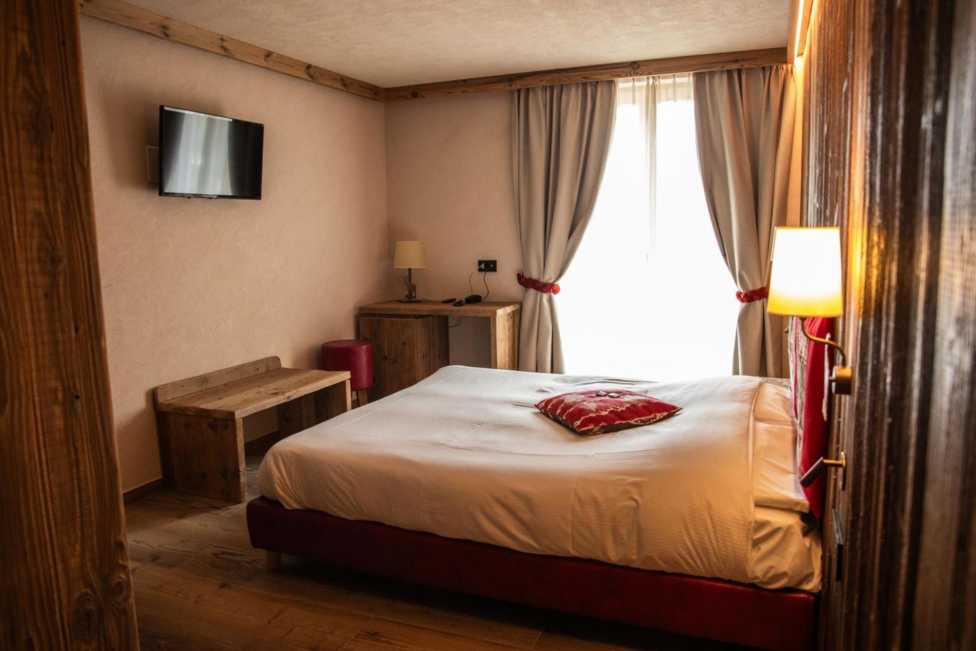 Double or Twin Room with Balcony,1664661023:JPEG