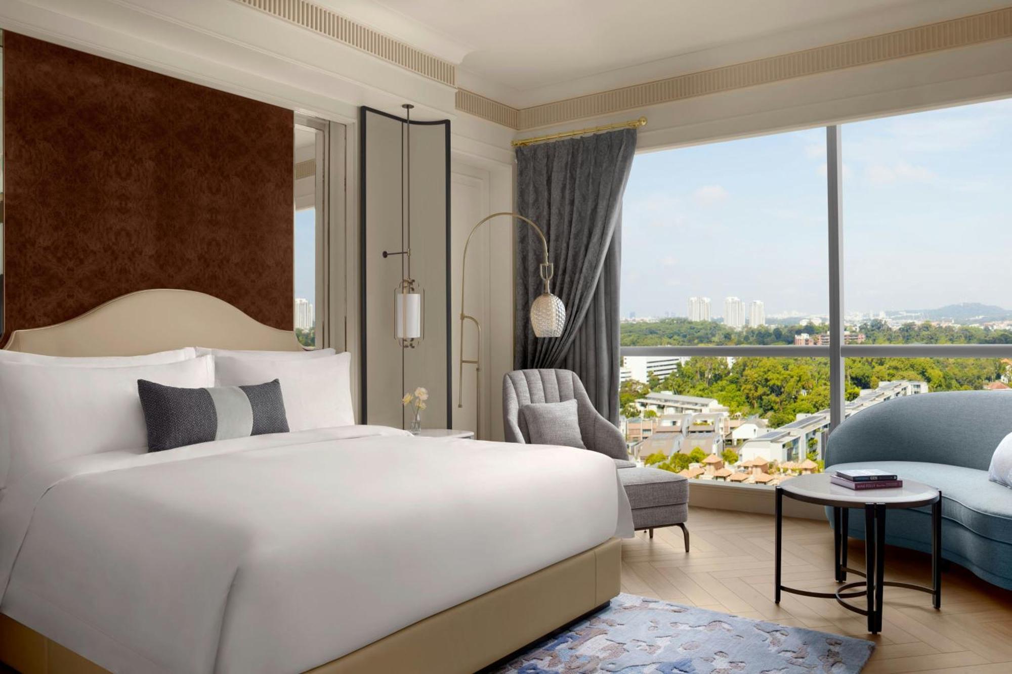 Penthouse Room 1 King Bed Cityscape View,1742761546:JPEG