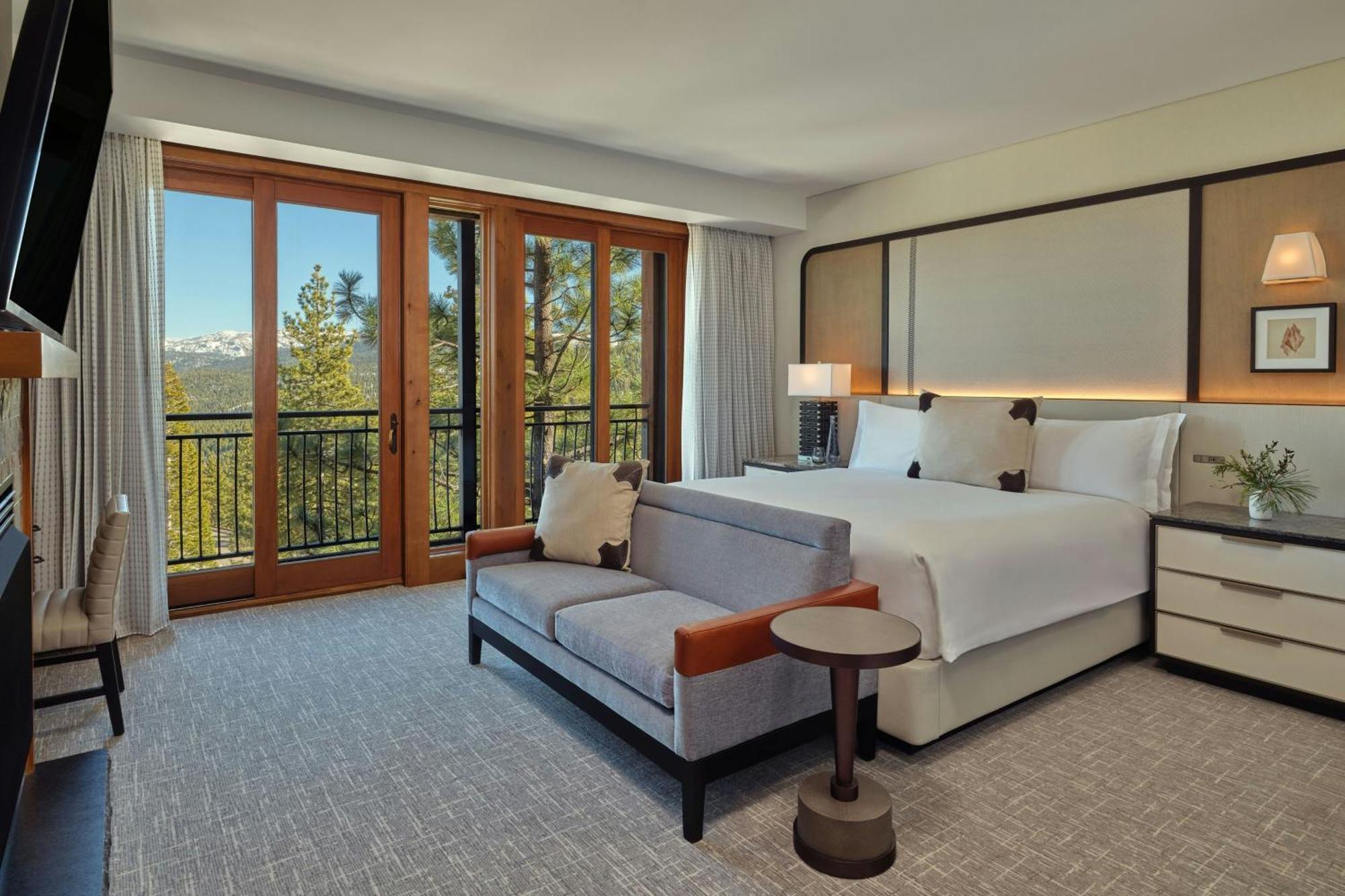 One-Bedroom Suite,1664664402:JPEG