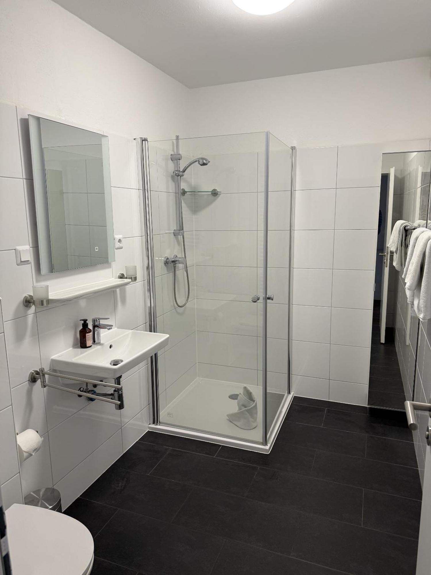 Standard Double Room,1127168667:JPEG