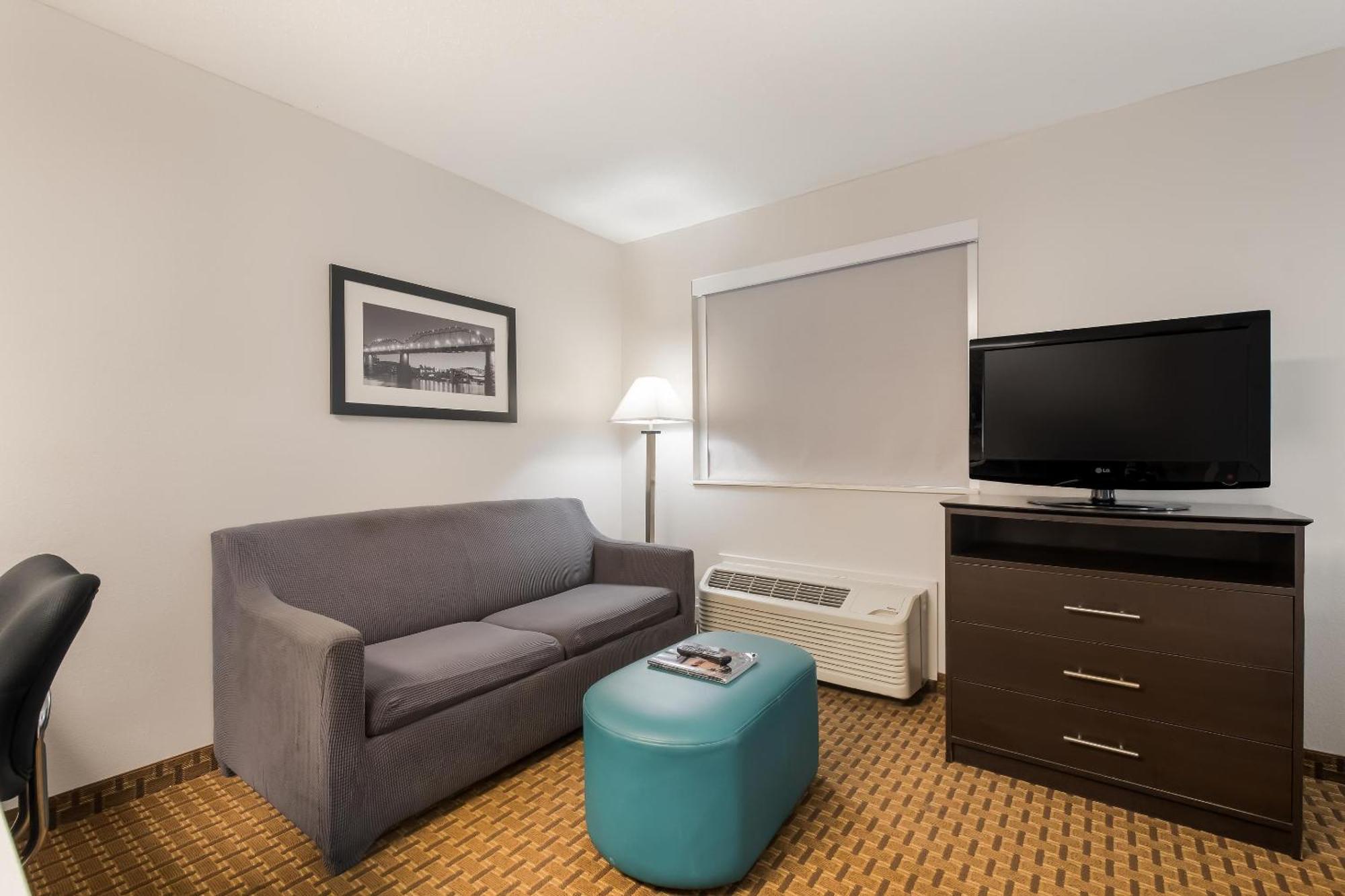 Queen Suite - Accessible/Non-Smoking