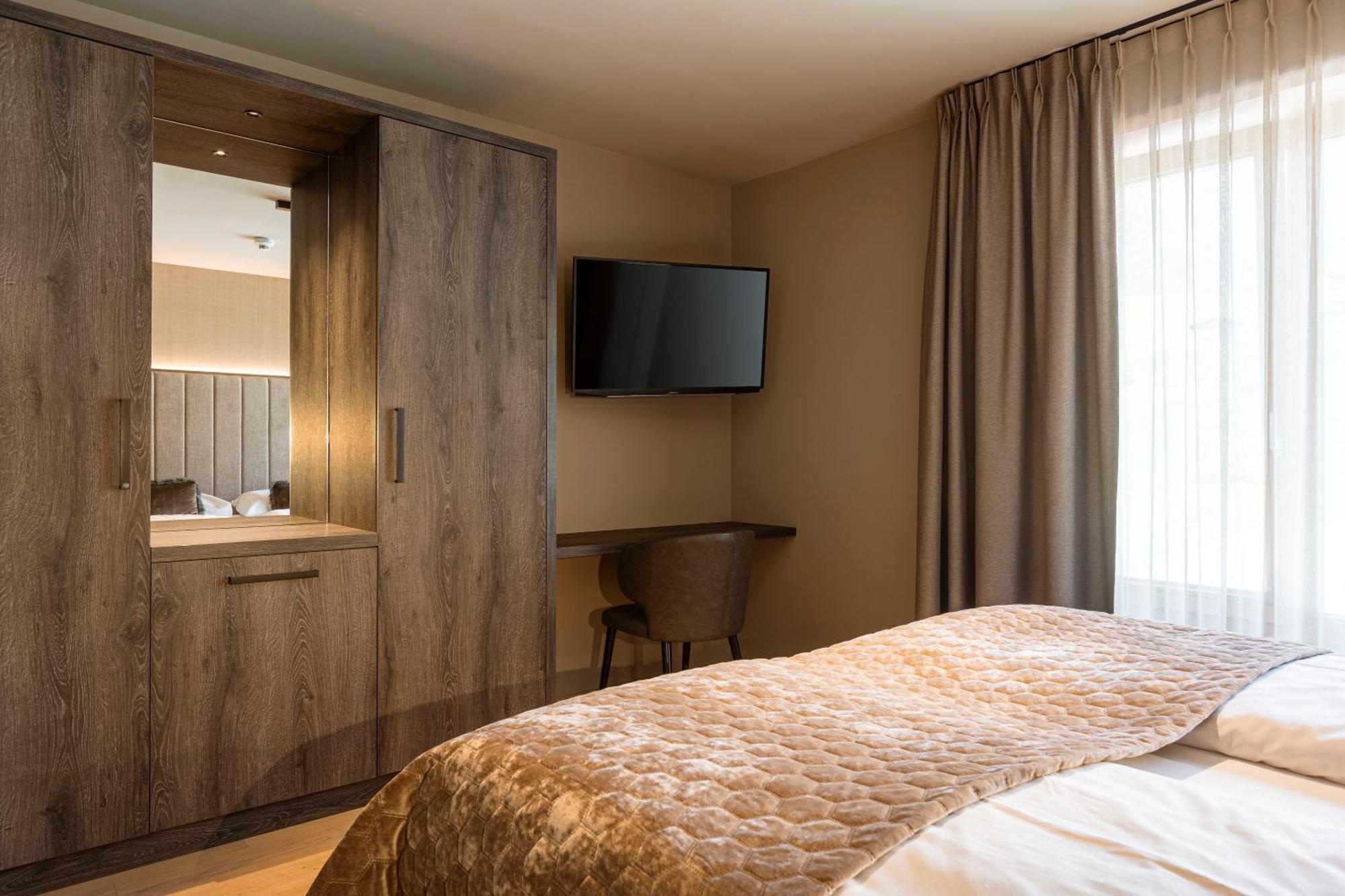 Superior Two-Bedroom Apartment