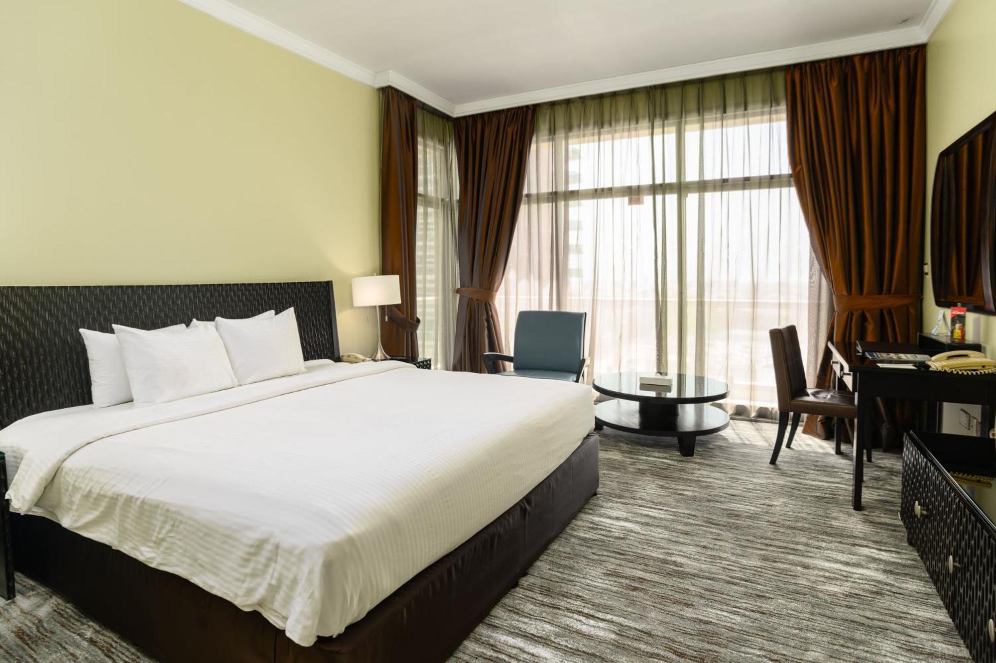 Deluxe King Suite,1666026336:JPEG
