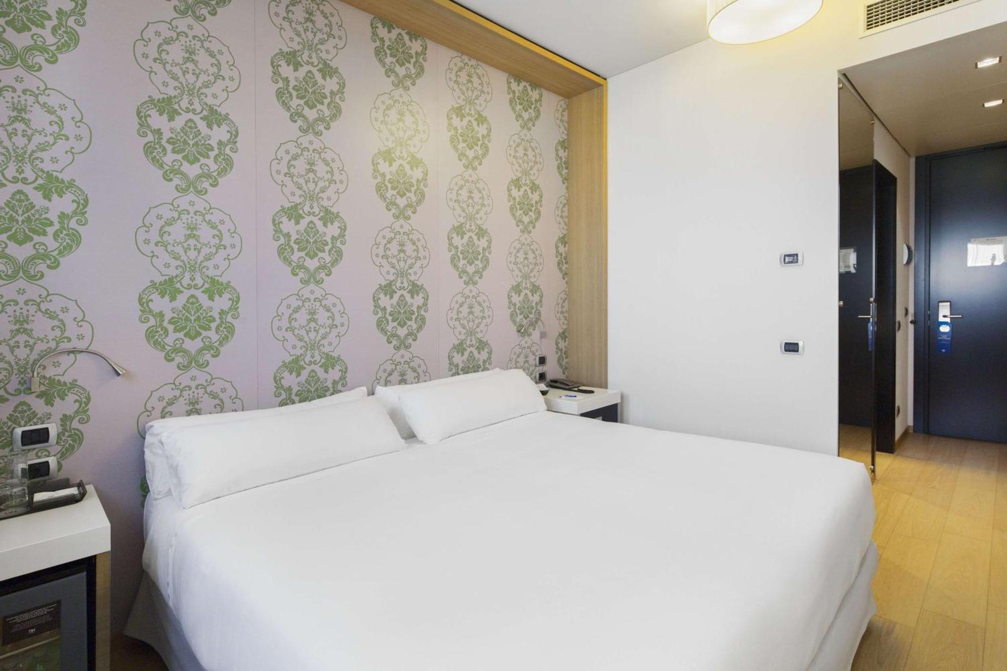 Standard Double or Twin Room,1666028457:JPEG