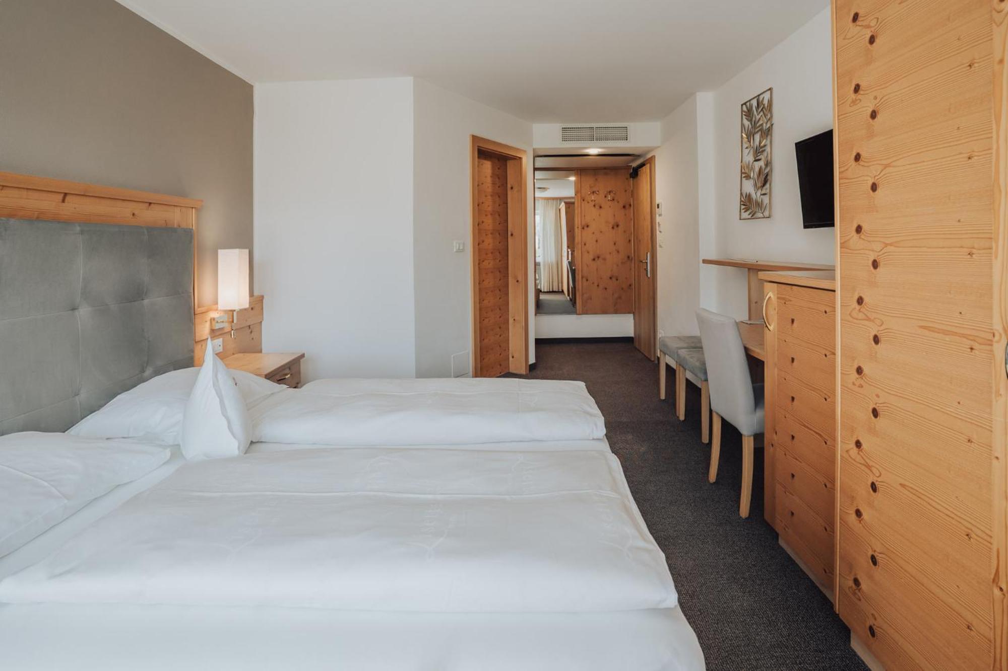 Double Room Balcony,1666039602:JPEG