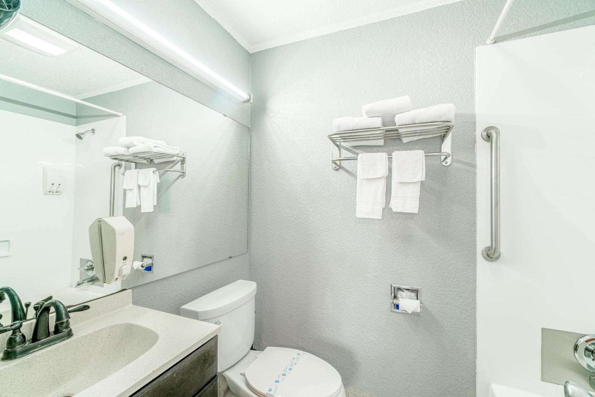 2 Queen Beds Accessible Non-Smoking