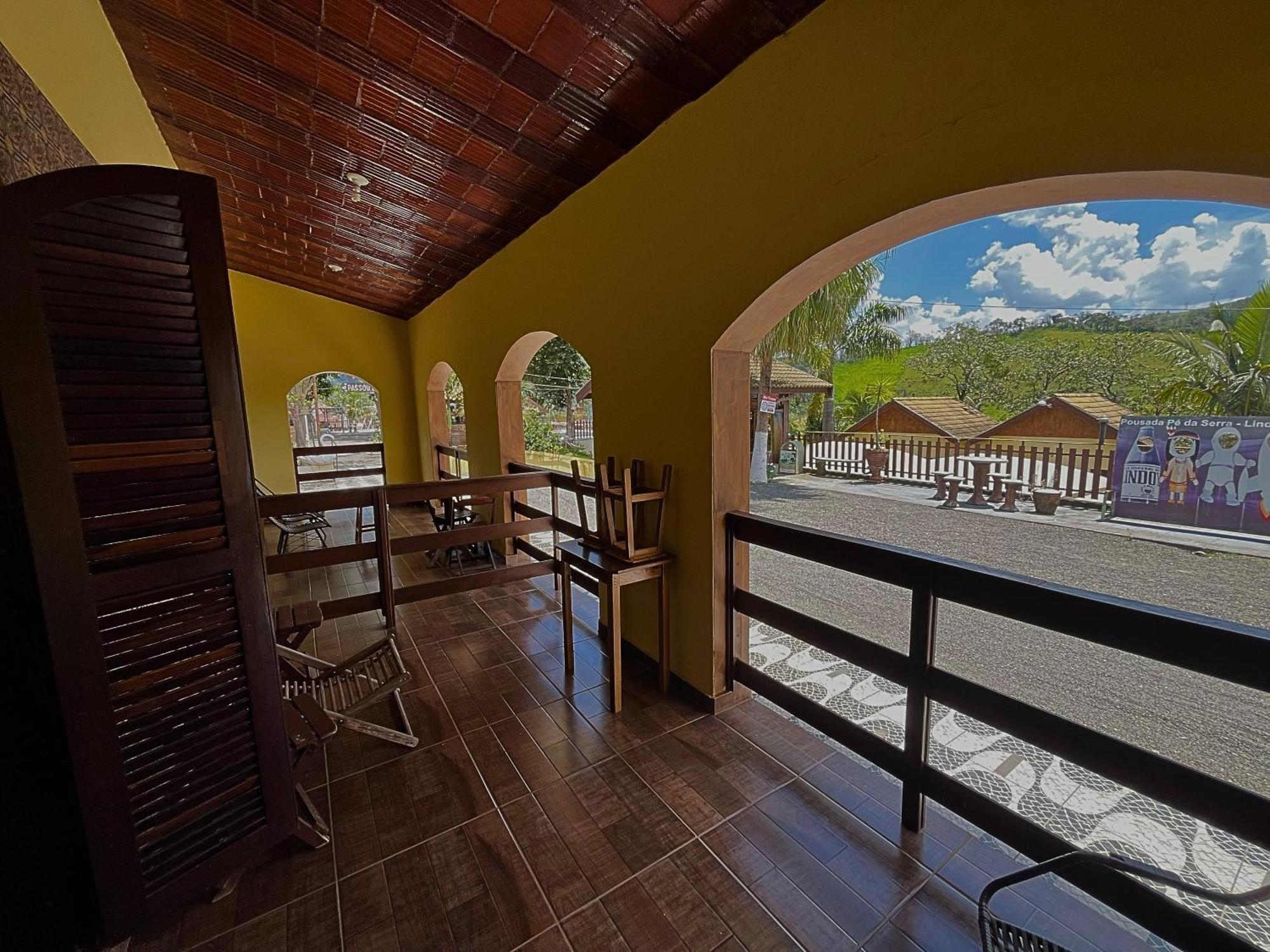 Apartamento com Varanda