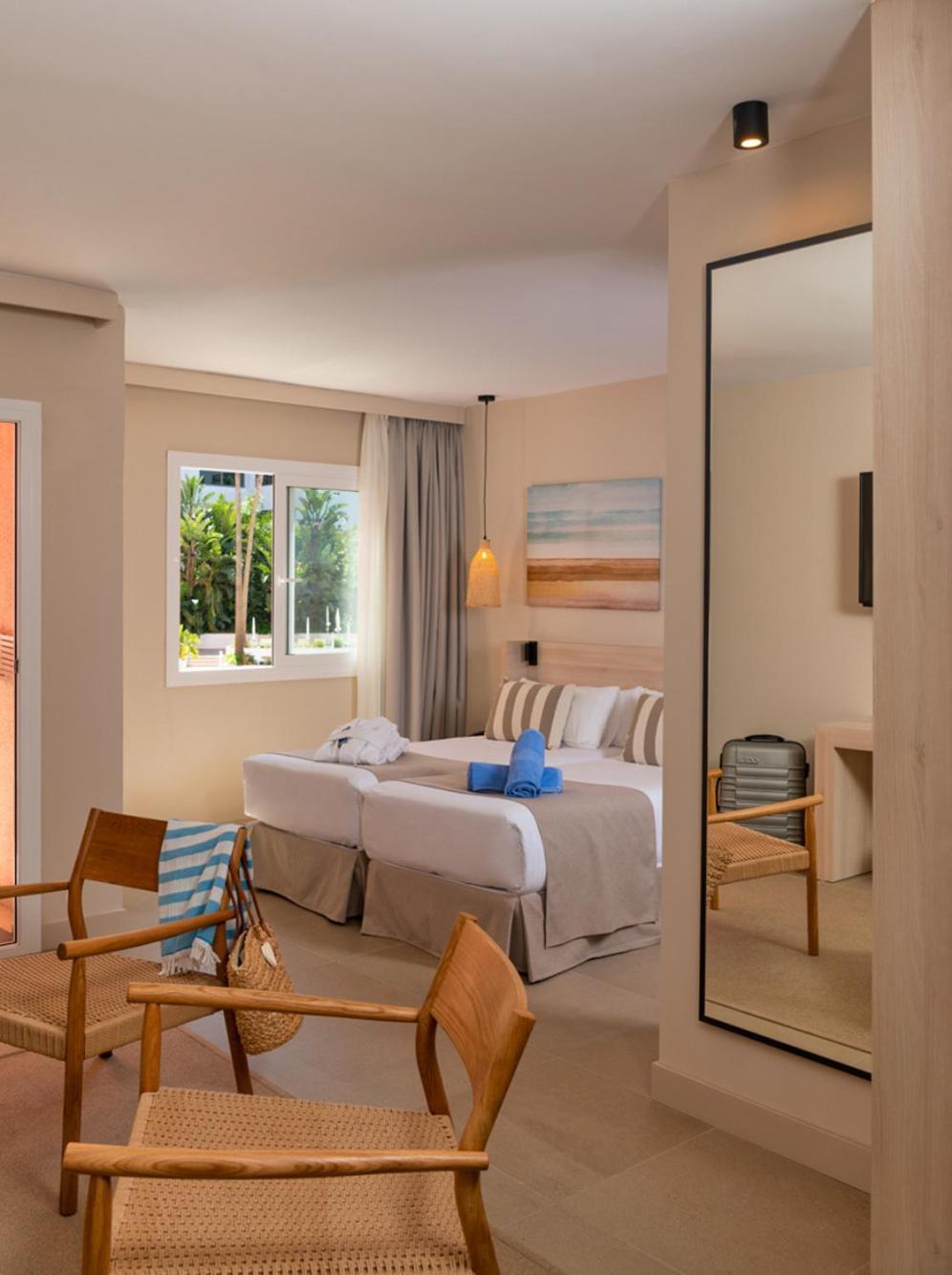 Junior Suite Premium Double 1 or 2 beds