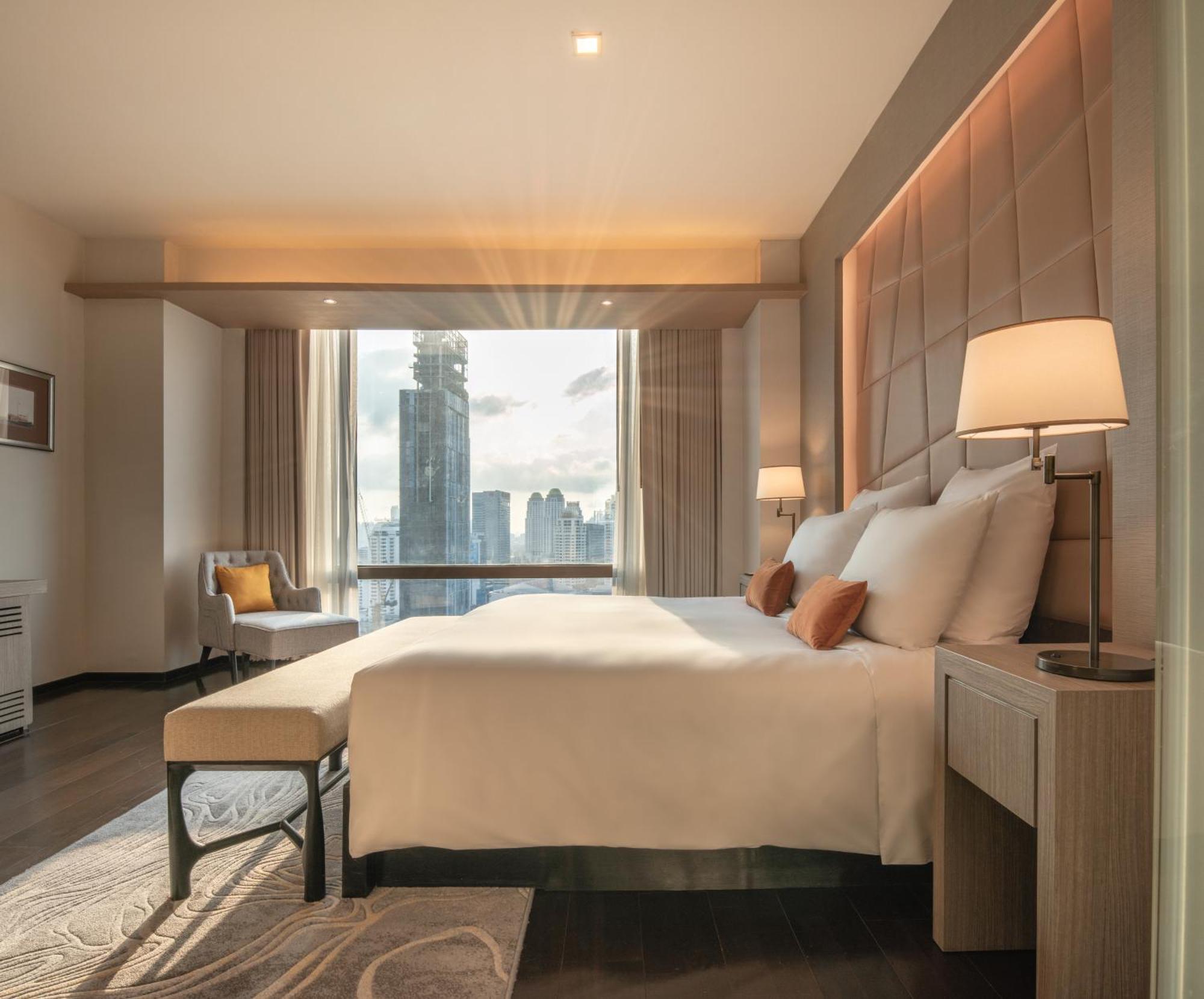 Deluxe King Room