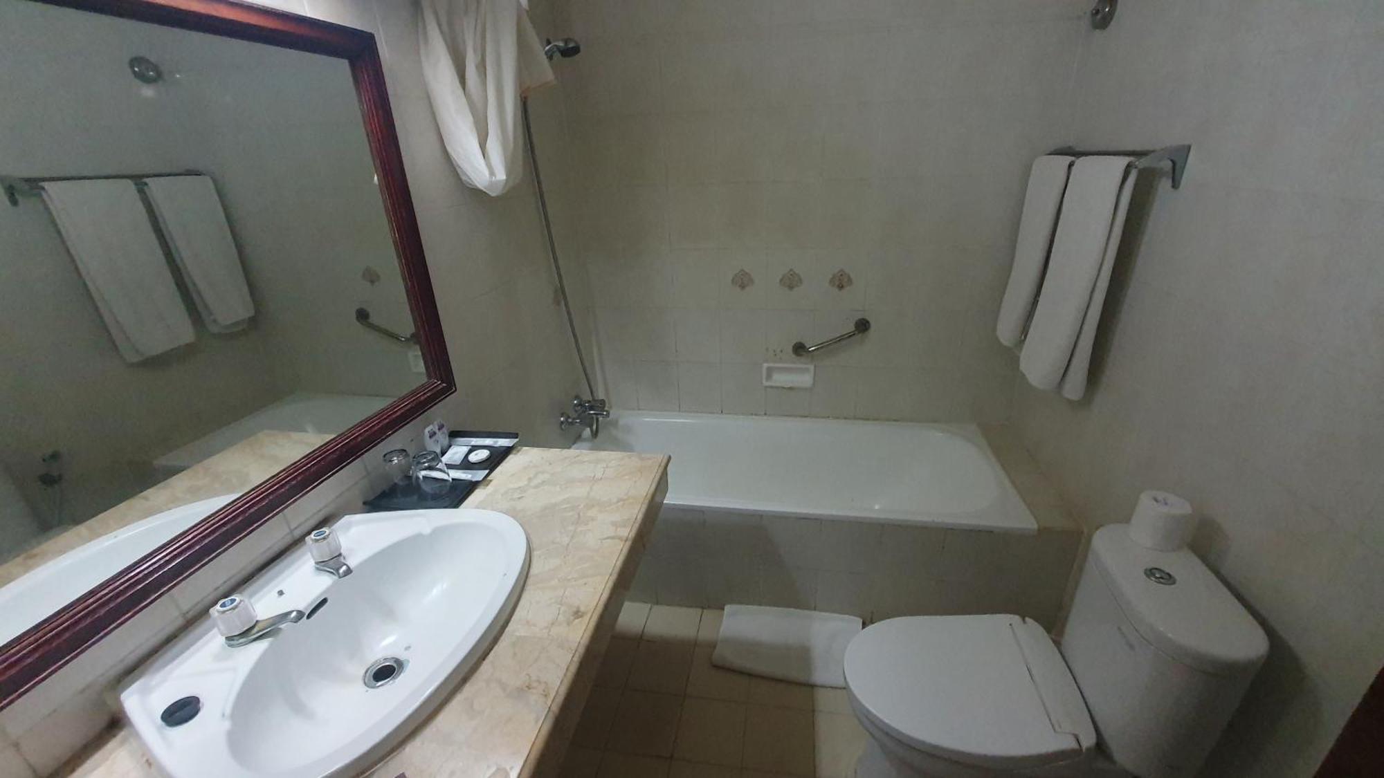 Deluxe Double or Twin Room