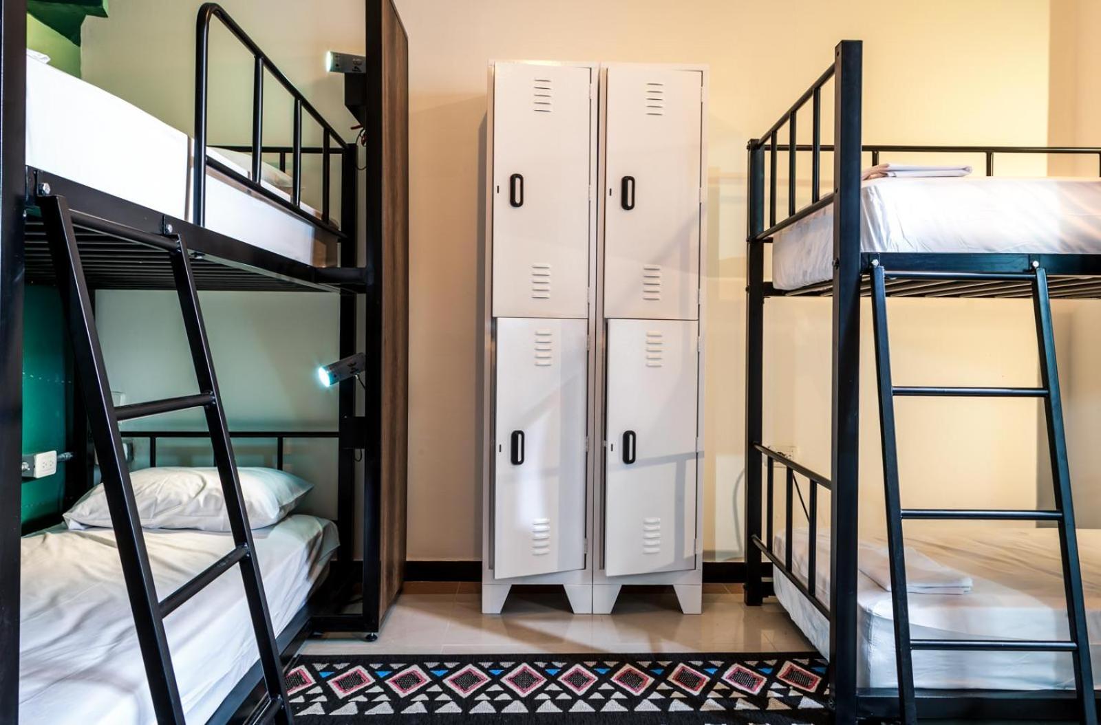 Bed 8-Bed Dormitory Room